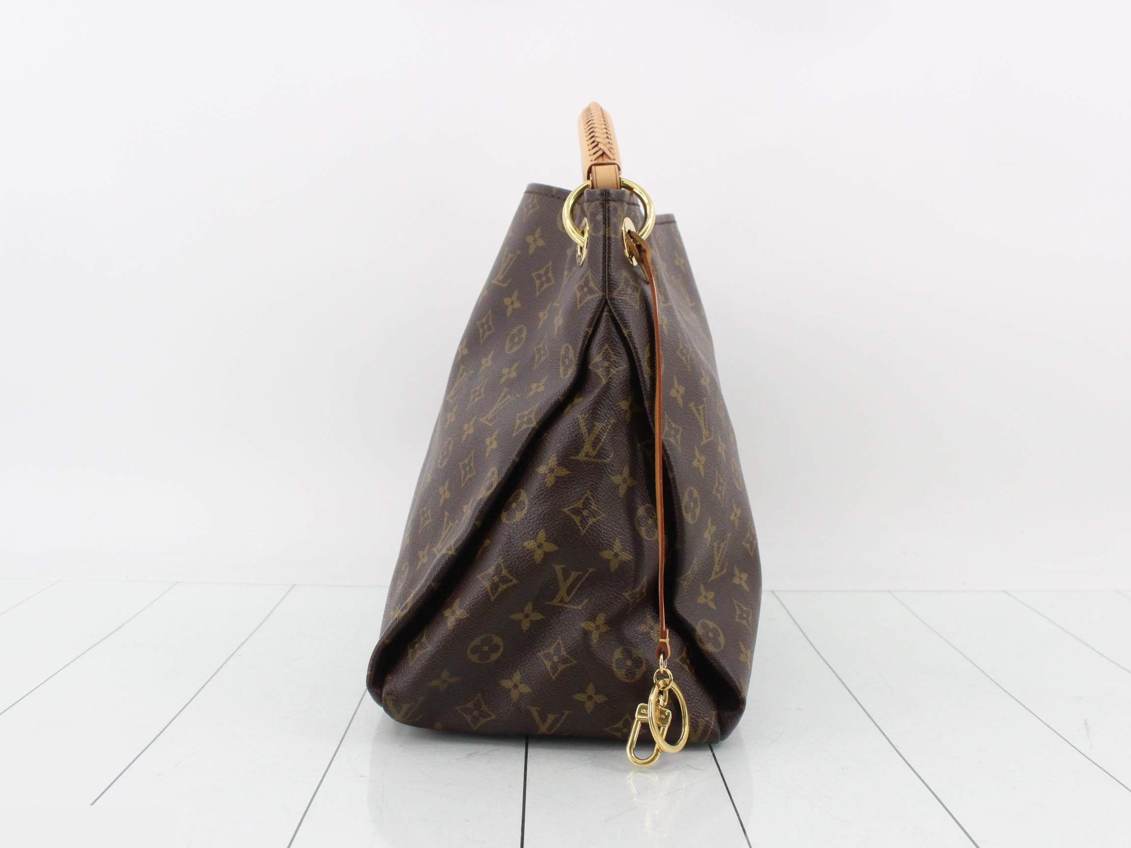 Monogram Artsy MM Shoulder Bag — view 4