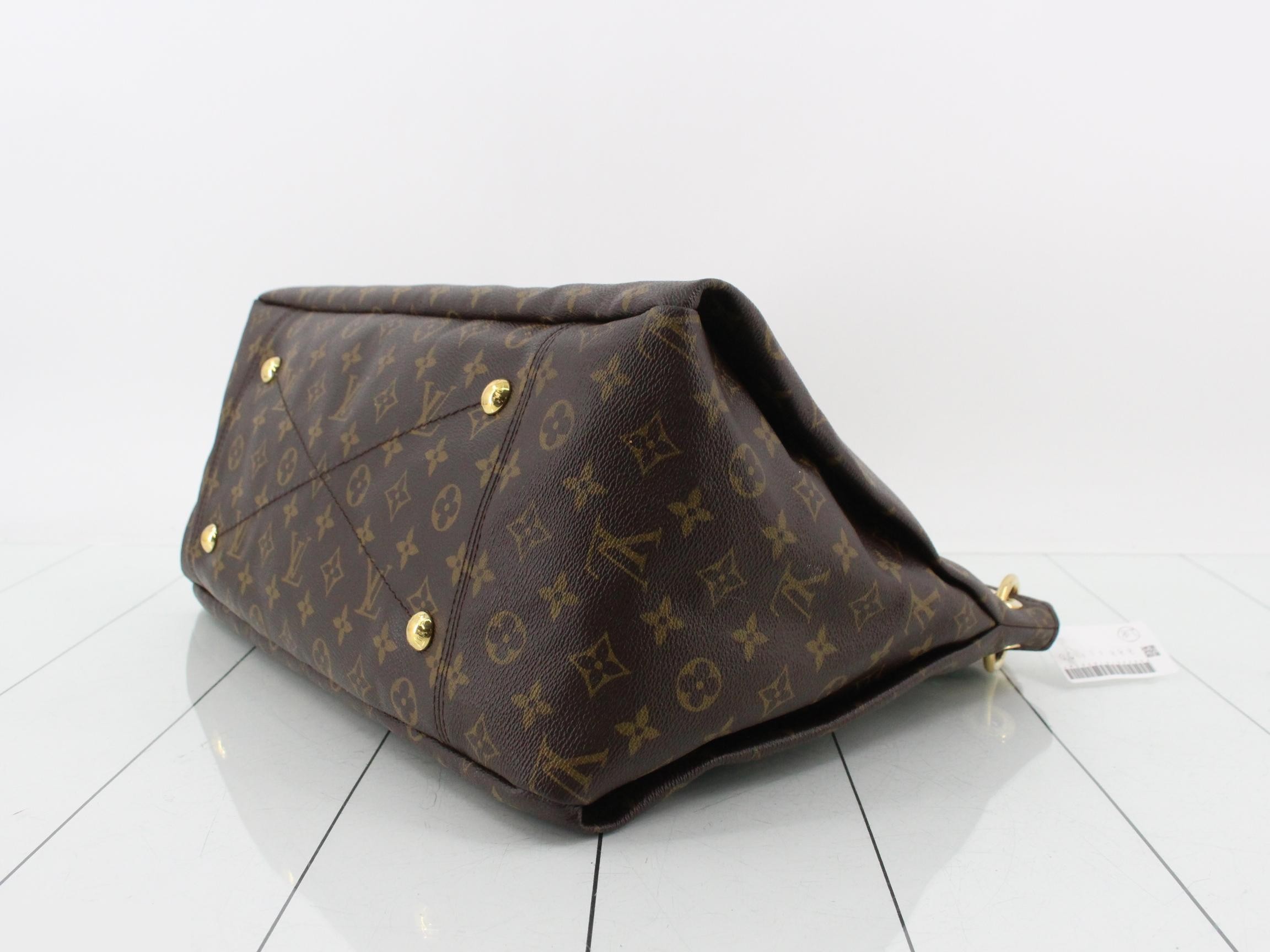 Monogram Artsy MM Shoulder Bag — view 6