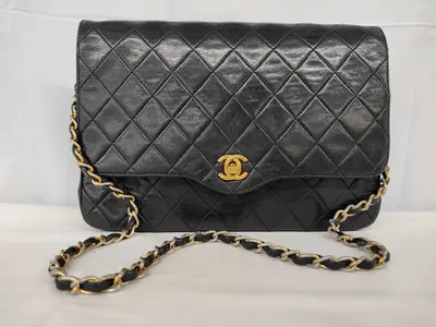 Matelassé Chain Shoulder Bag, Lambskin, Turnlock, Black, Shoulder Bag