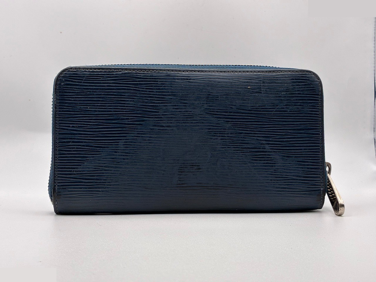 M61873 Epi Zippy Wallet — view 2