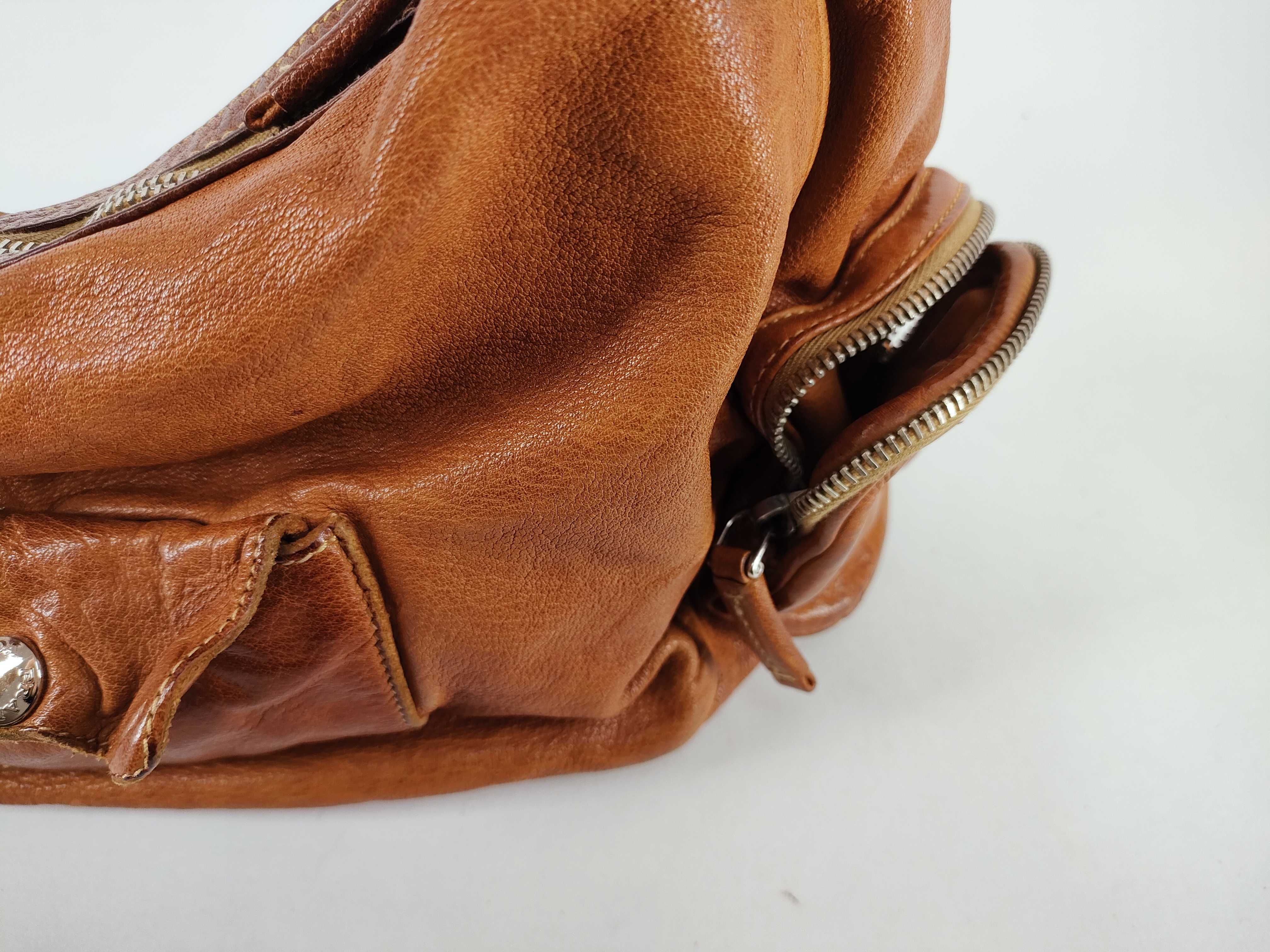 Washed Bag Tria Leather Handbag — view 9