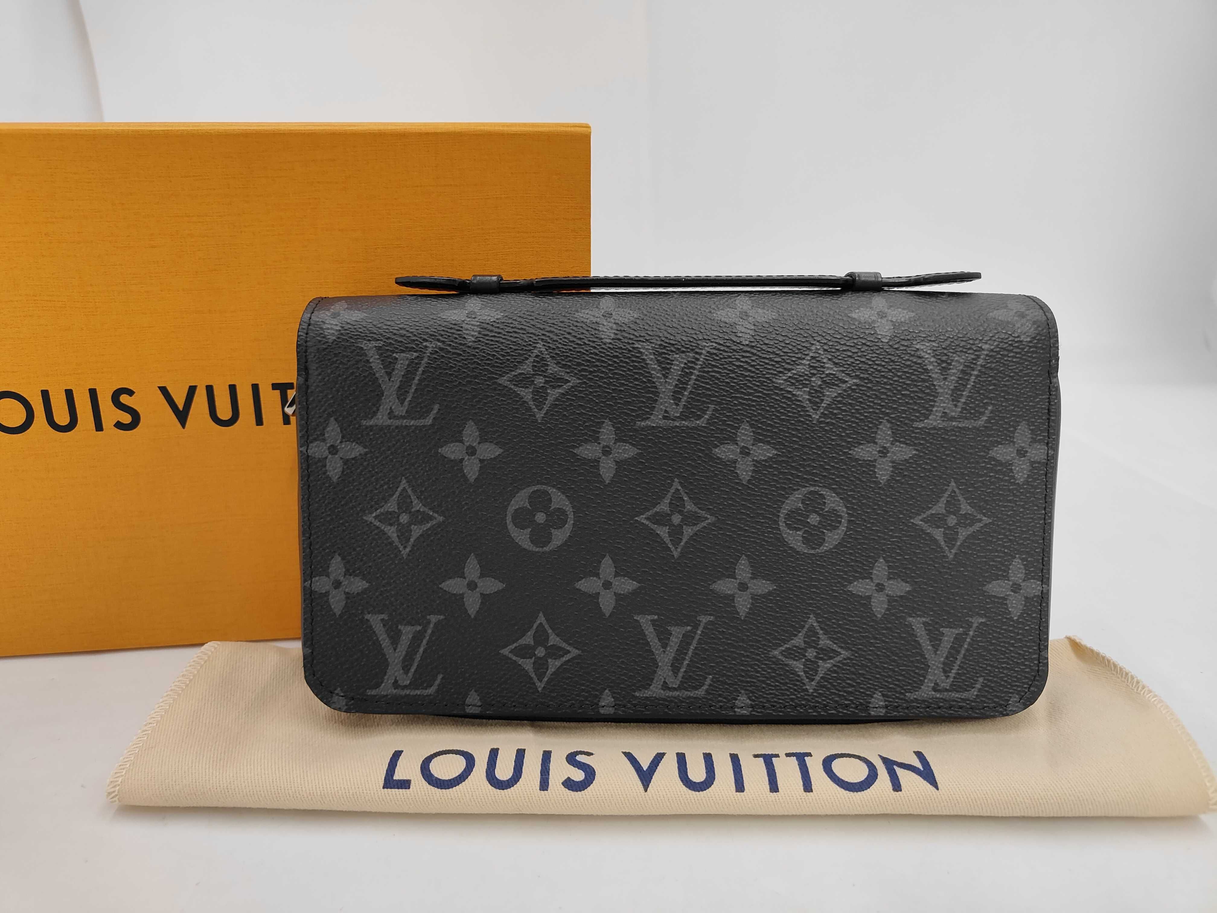 M61698 Zippy XL Wallet