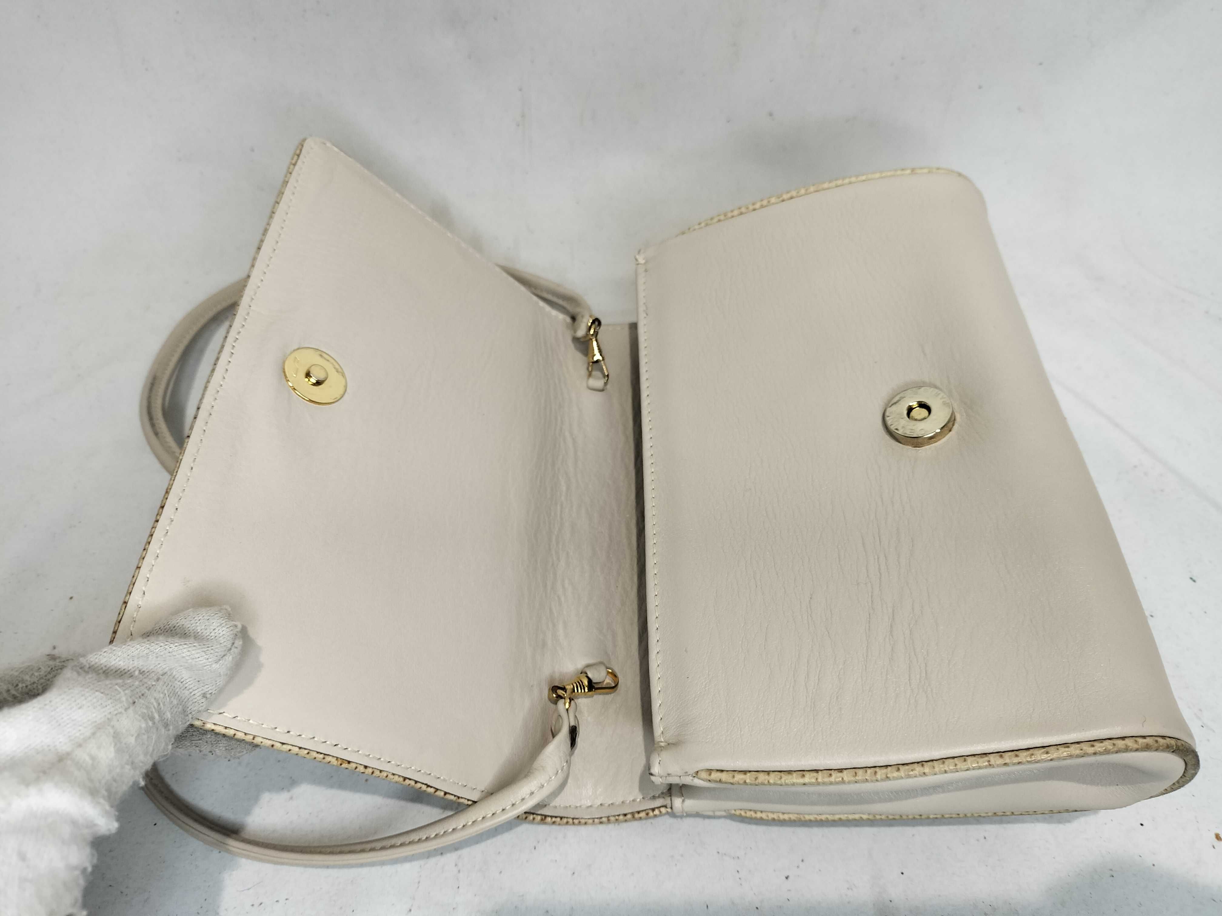 Leather Shoulder Bag Vintage Shoulder Bag — view 9
