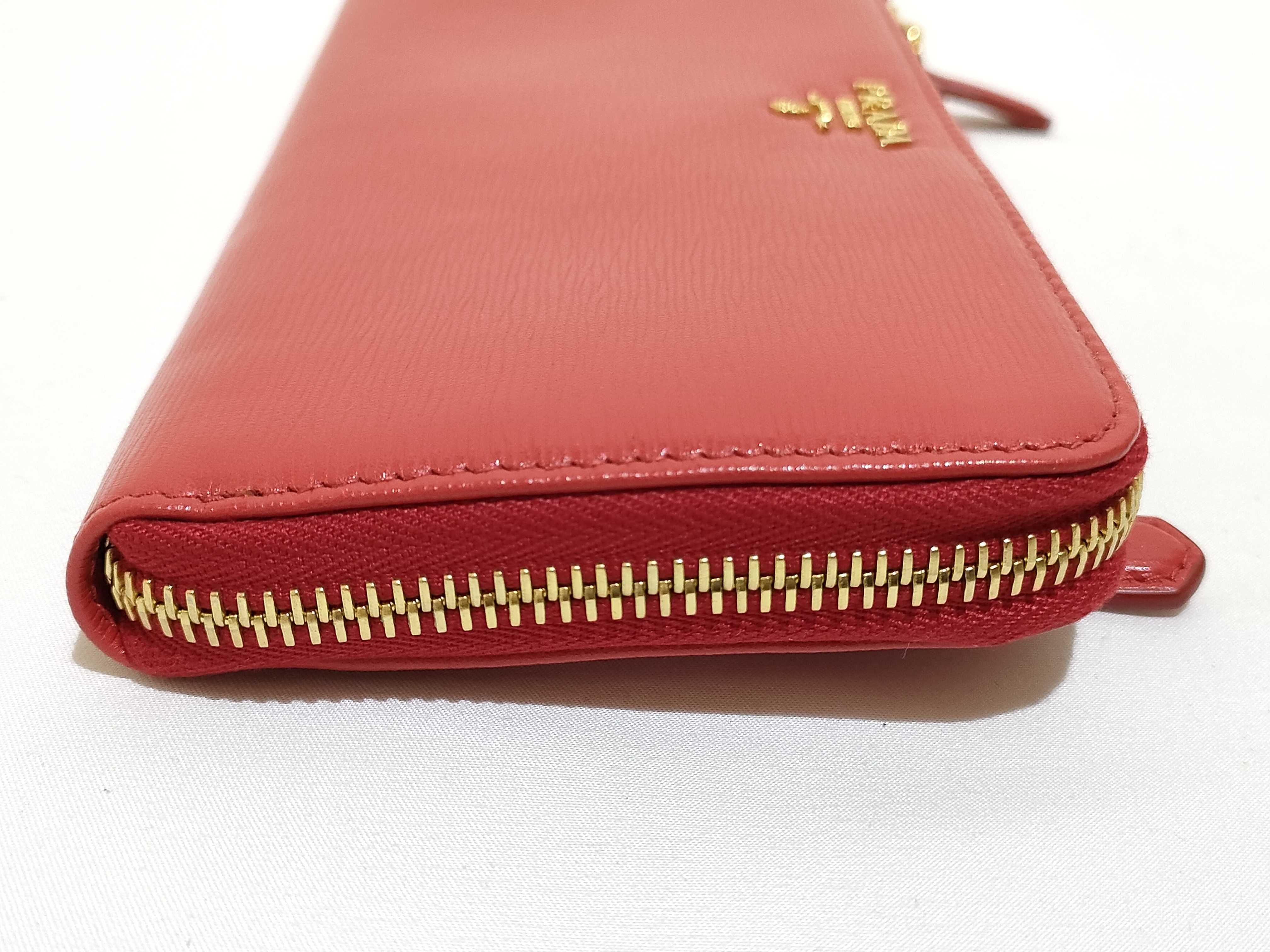 wallet — view 5