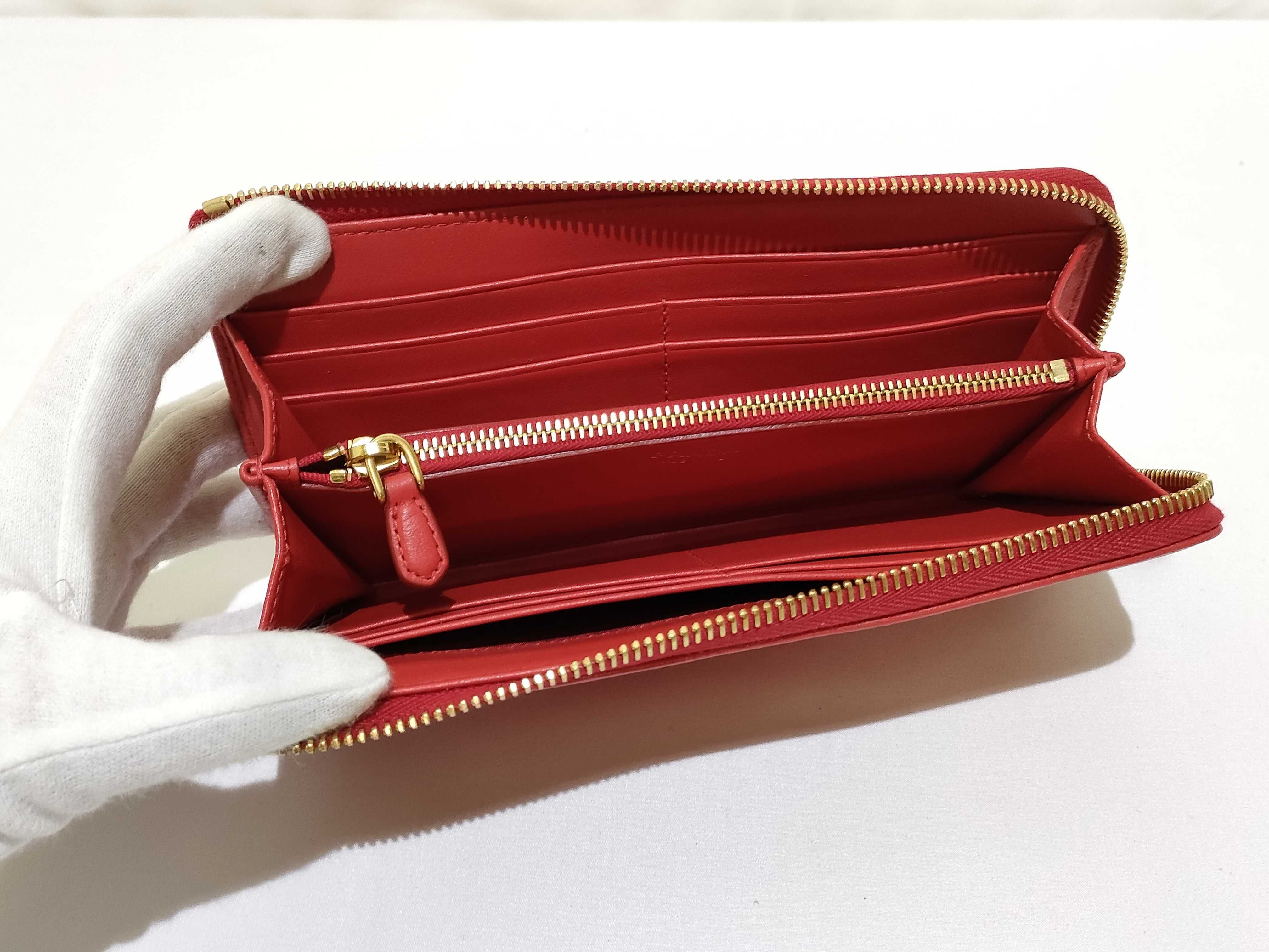 wallet — view 9