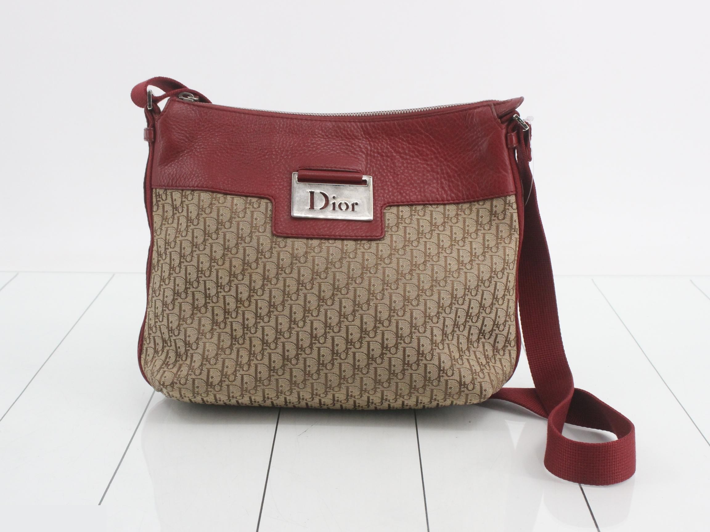 Other lines: Bags and shoulder bags