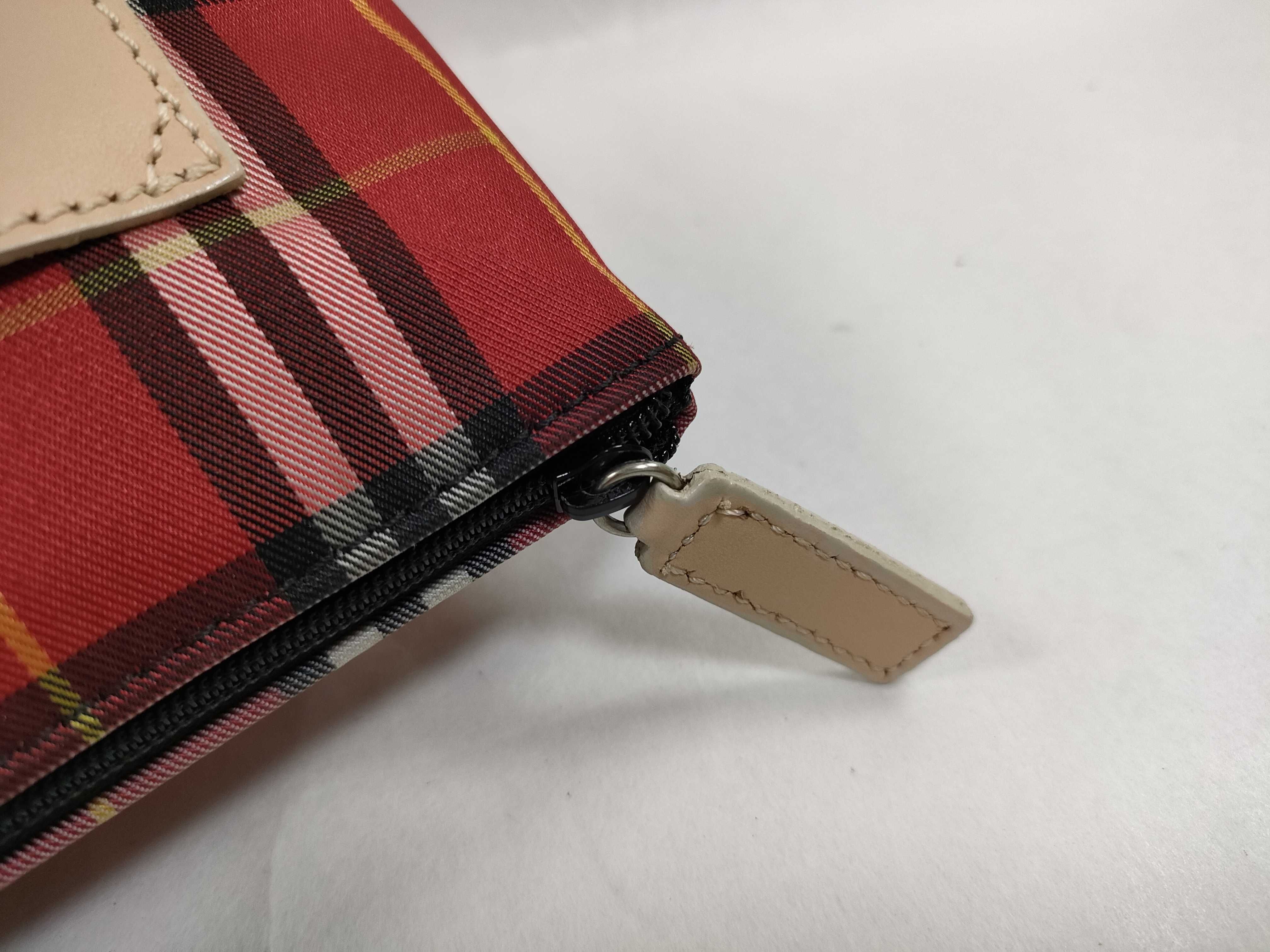 Check Pouch — view 6