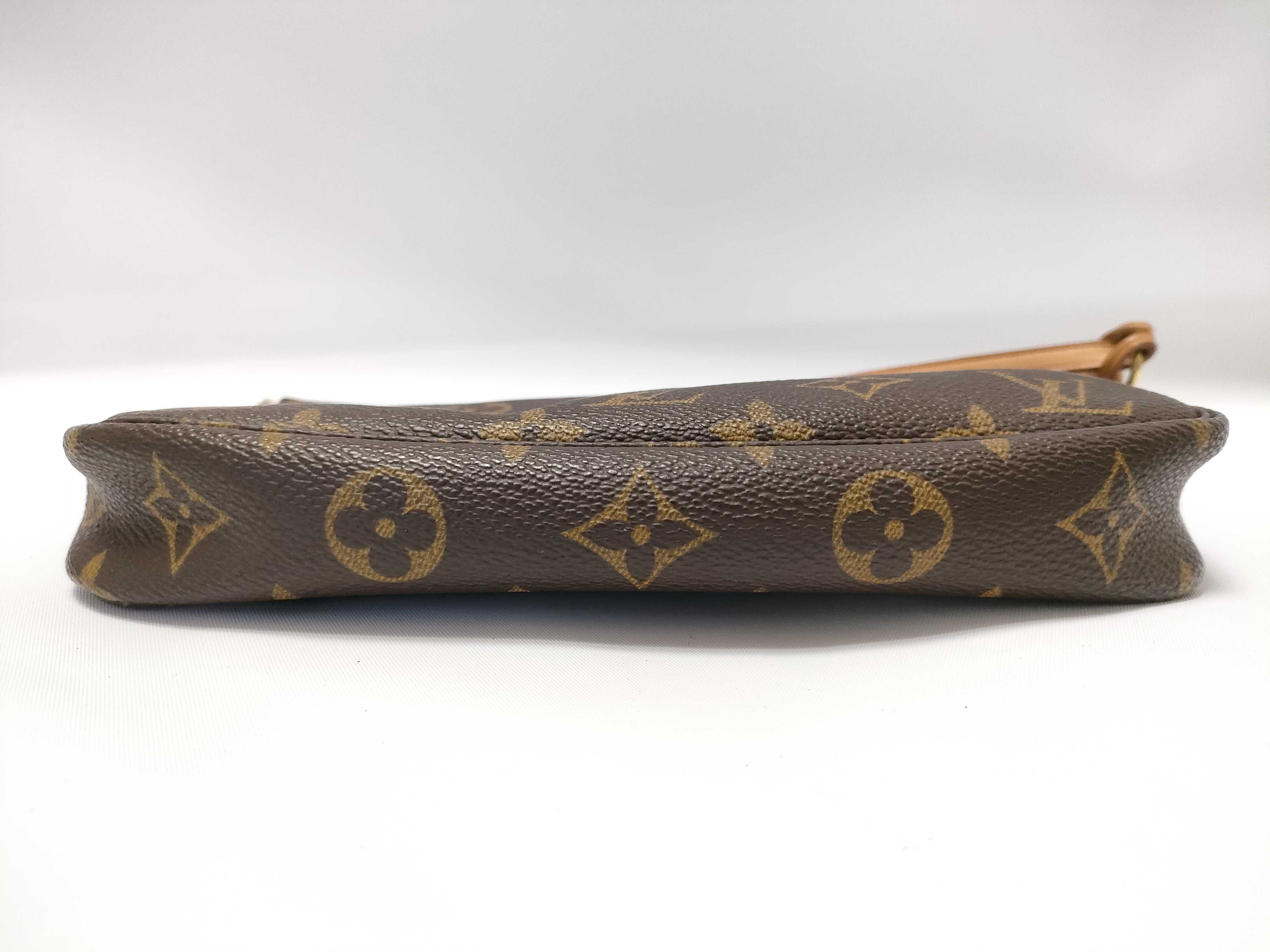 Monogram Louis Vuitton Accessory Pouch — view 3