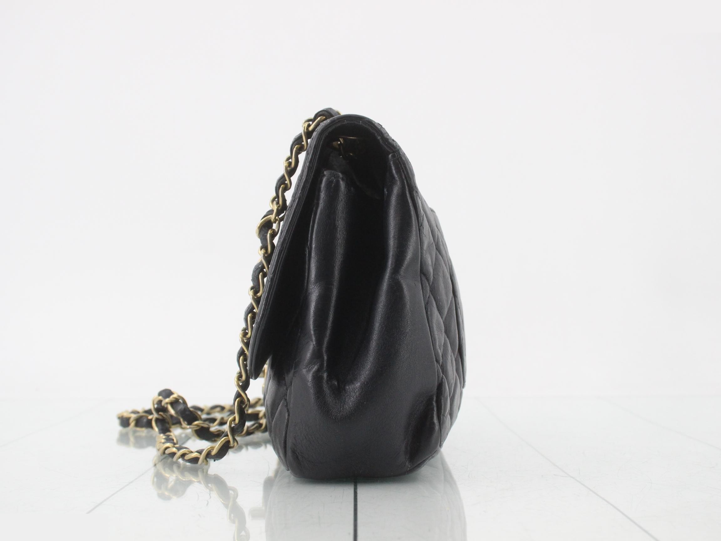 Matelassé (bag) - Shoulder bag — view 3