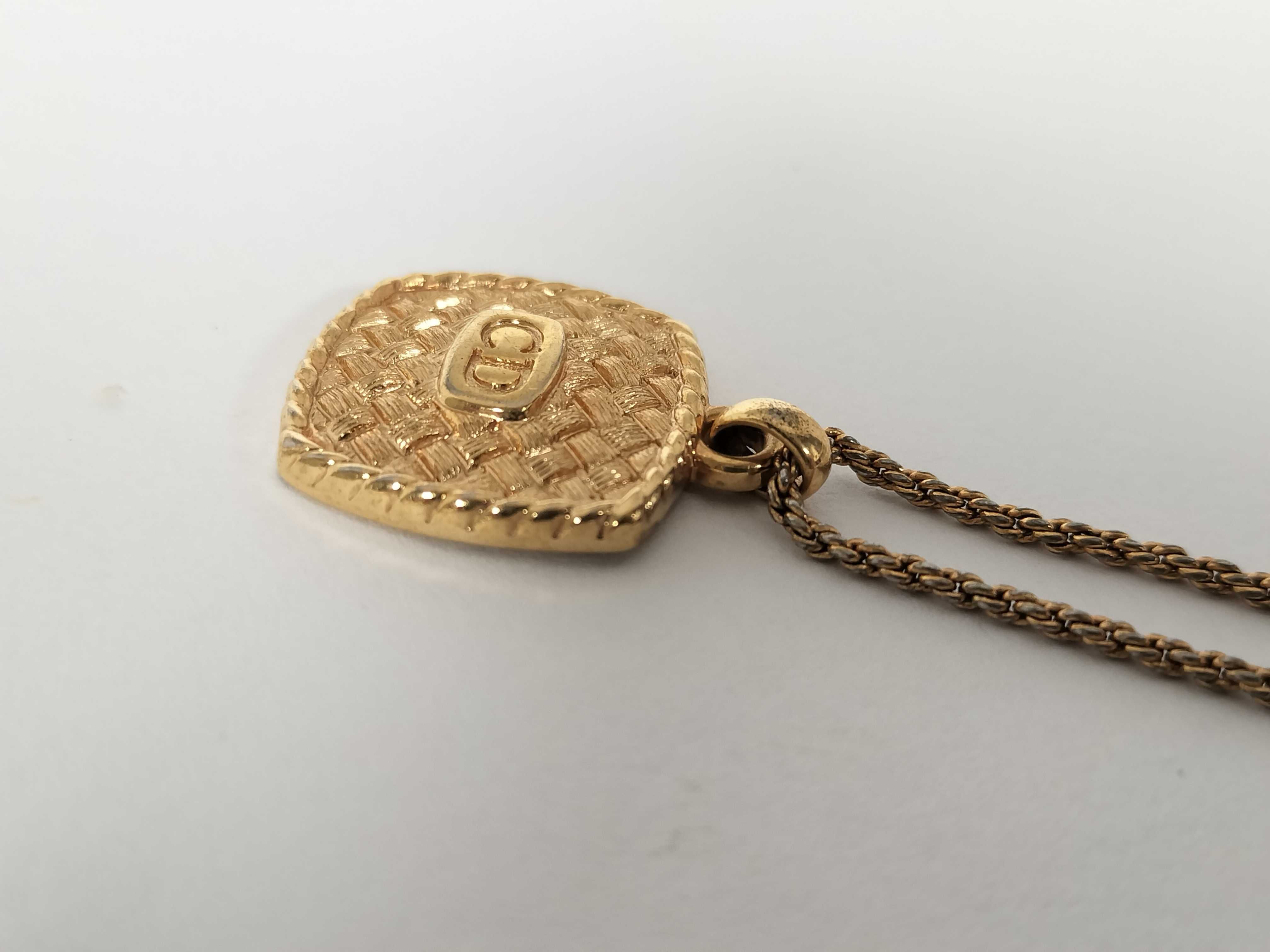 necklace pendant top — view 3