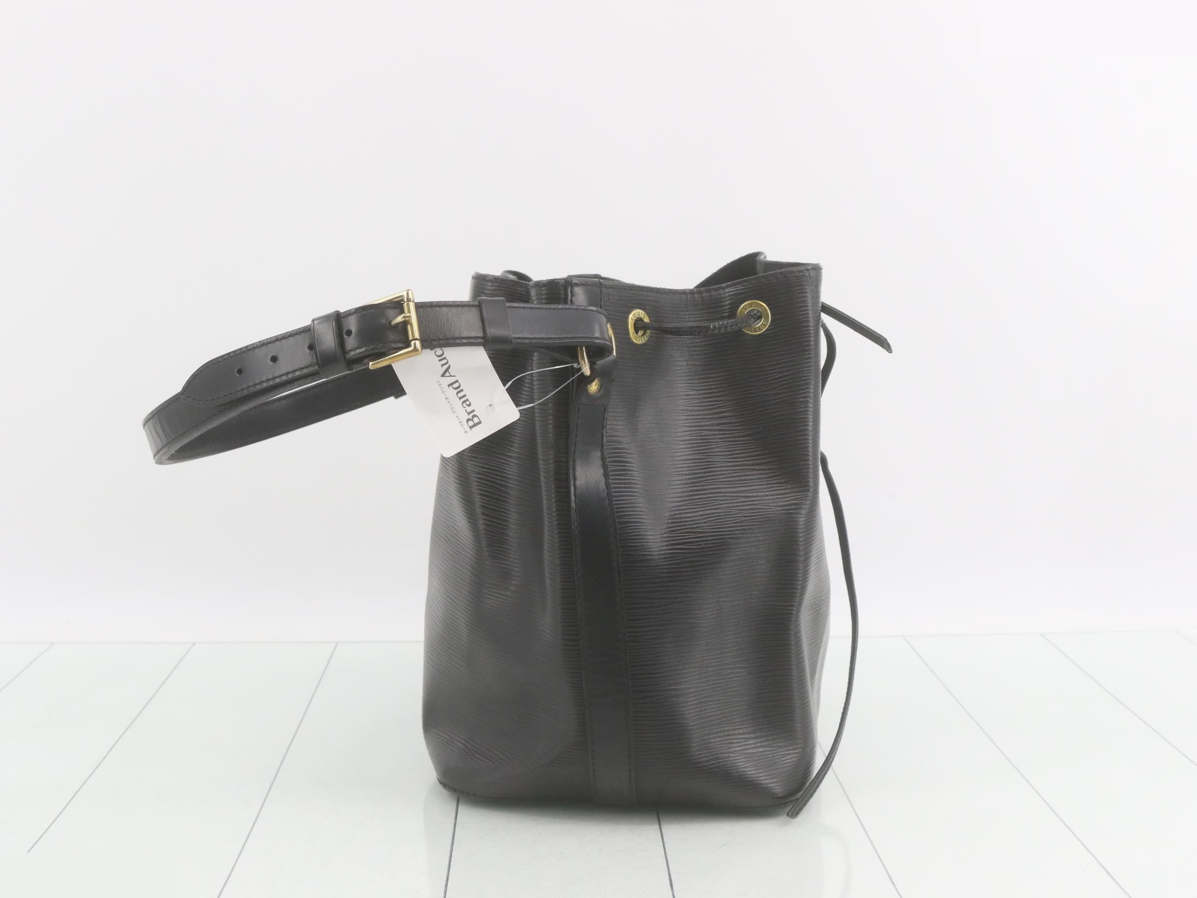 Epi Noé Shoulder Bag — view 4