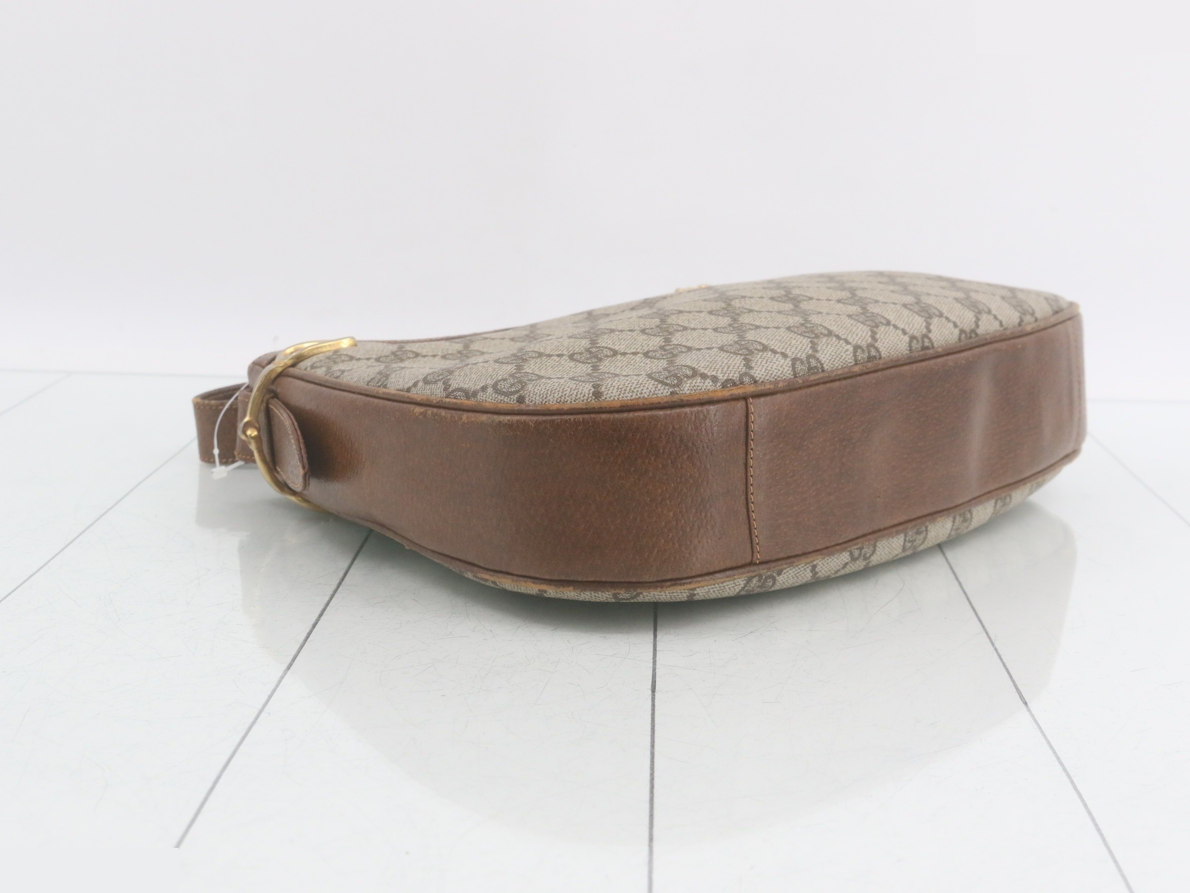 GG Supreme Leather One-Shoulder Bag — view 5