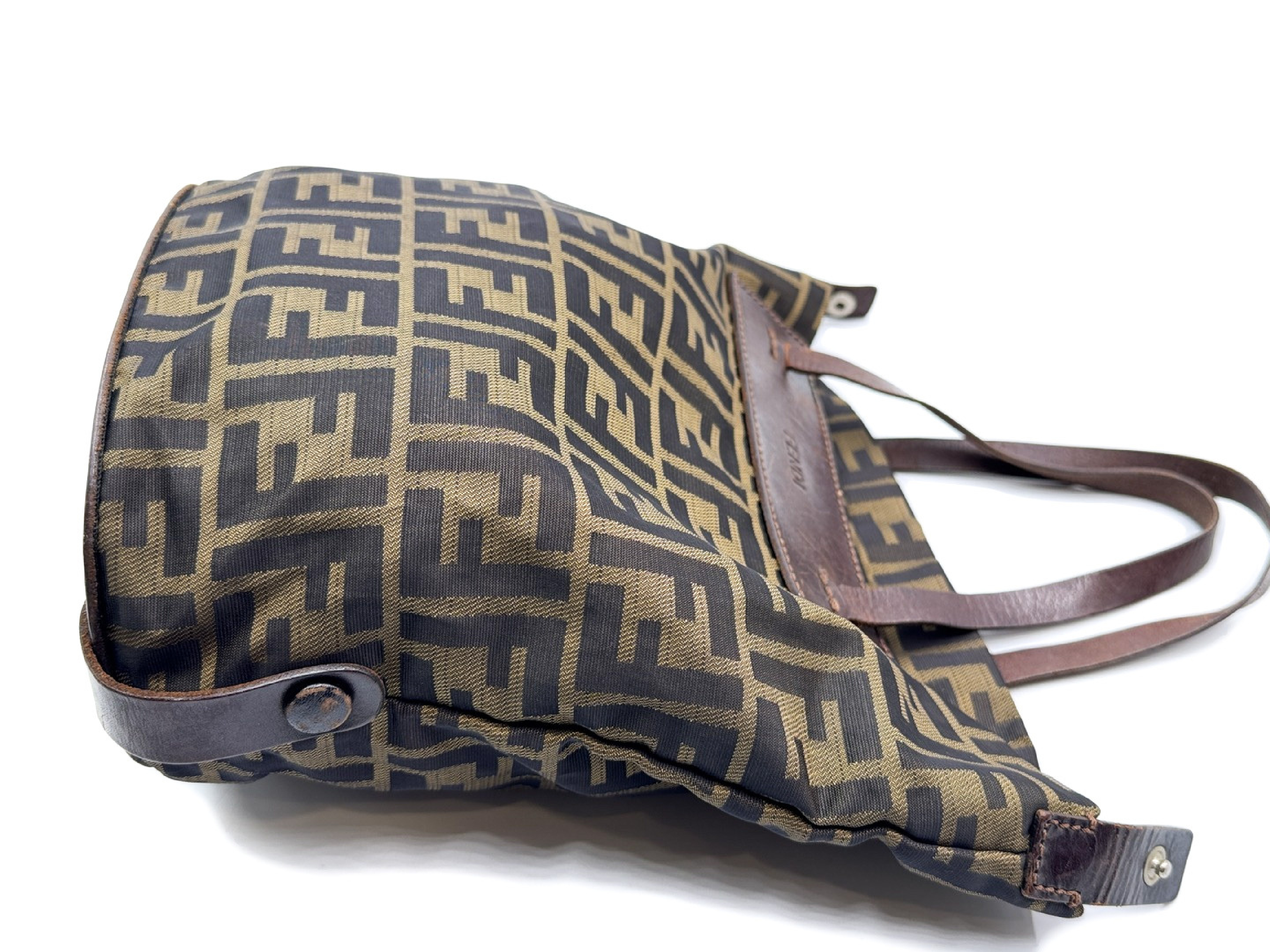 Zucca pattern leather handbag — view 5
