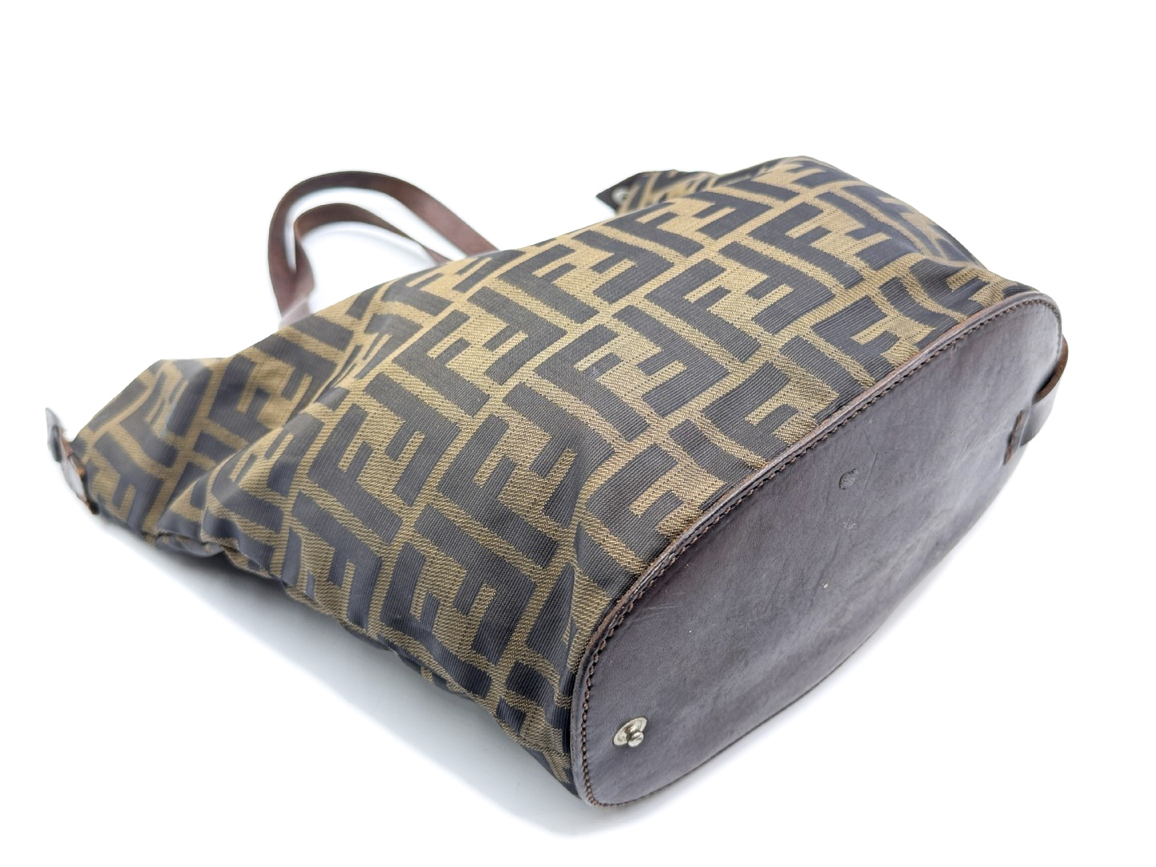 Zucca pattern leather handbag — view 6