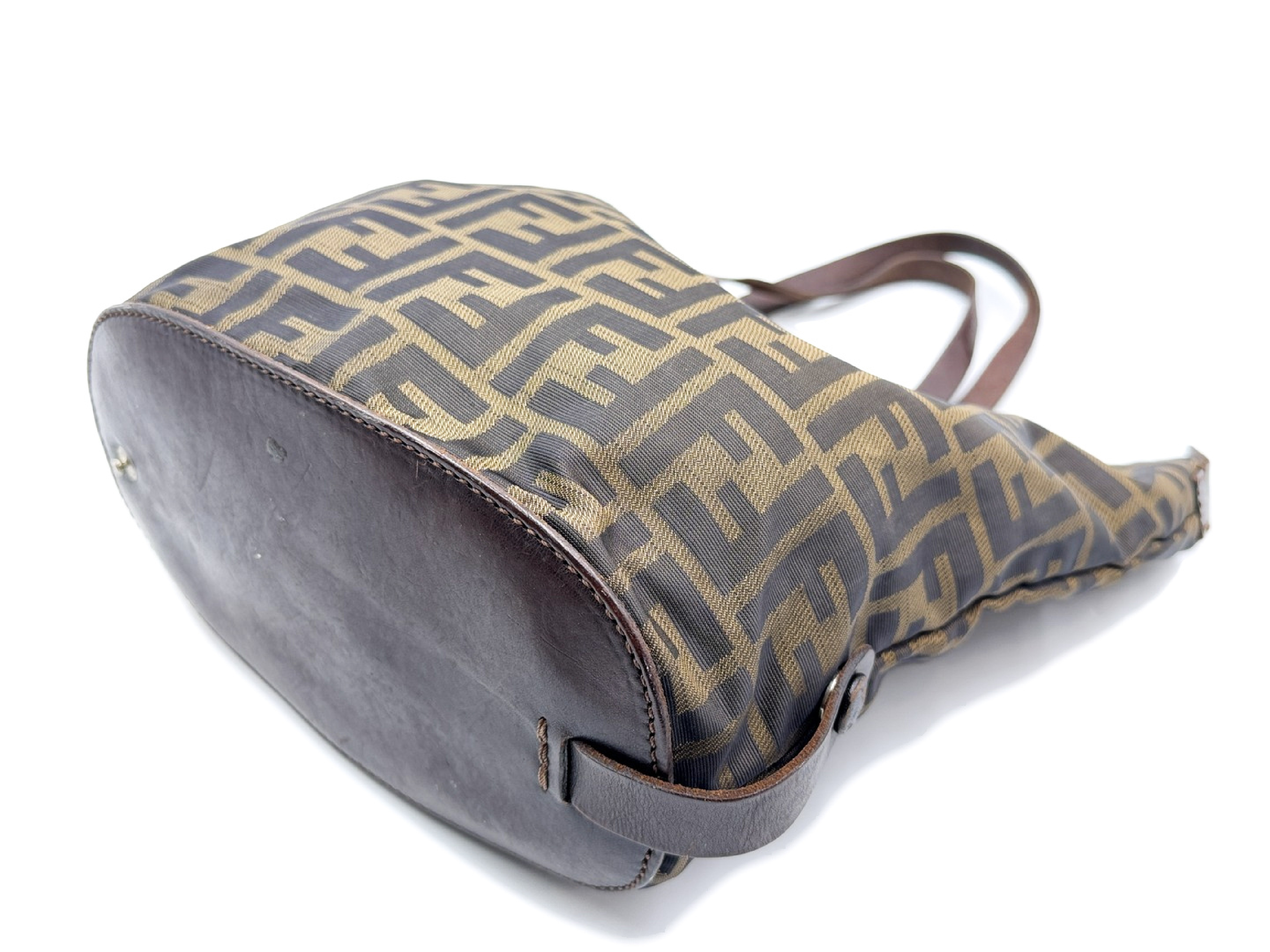 Zucca pattern leather handbag — view 7