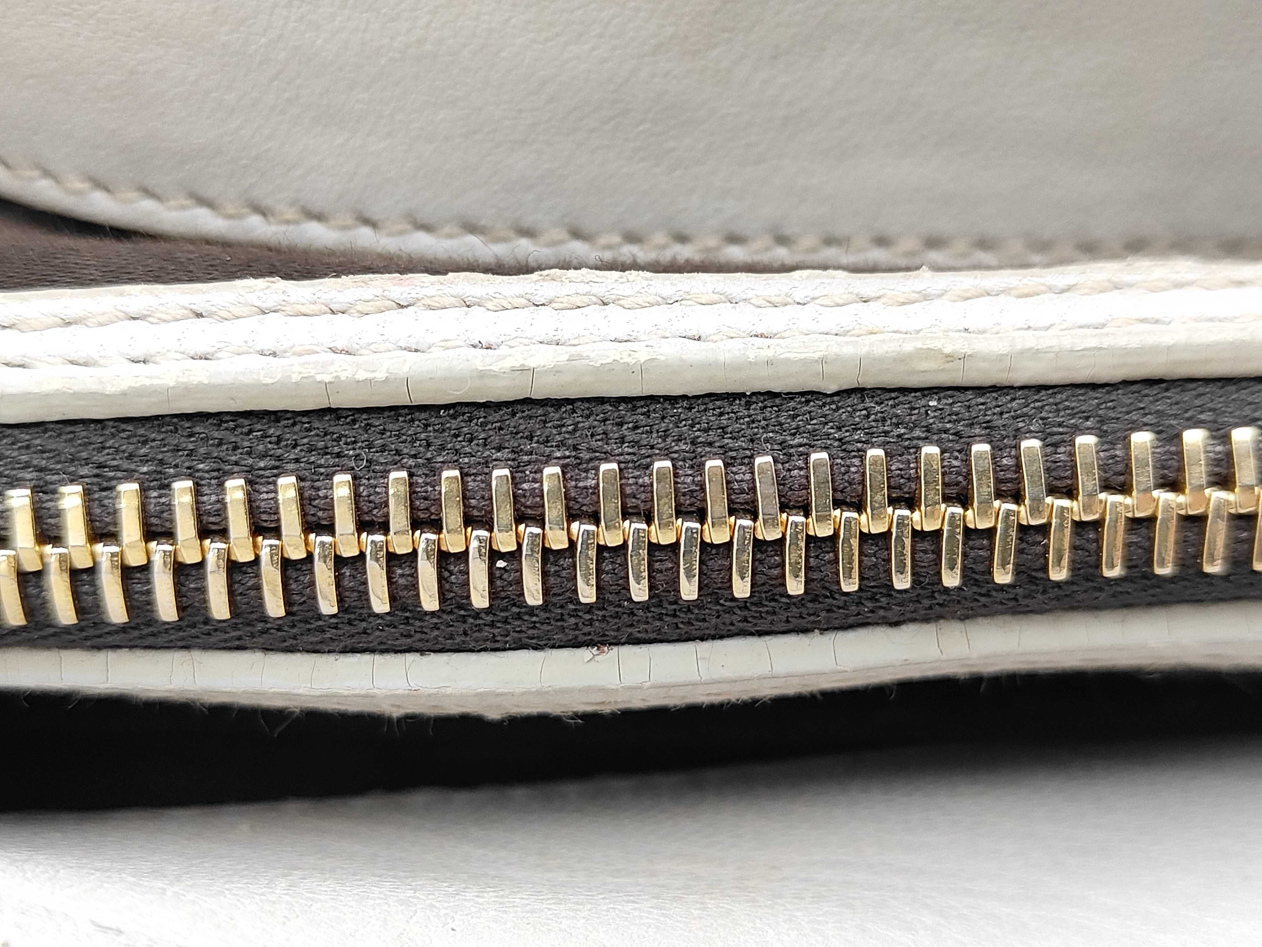 Matelassé Shoulder Handbag — view 12