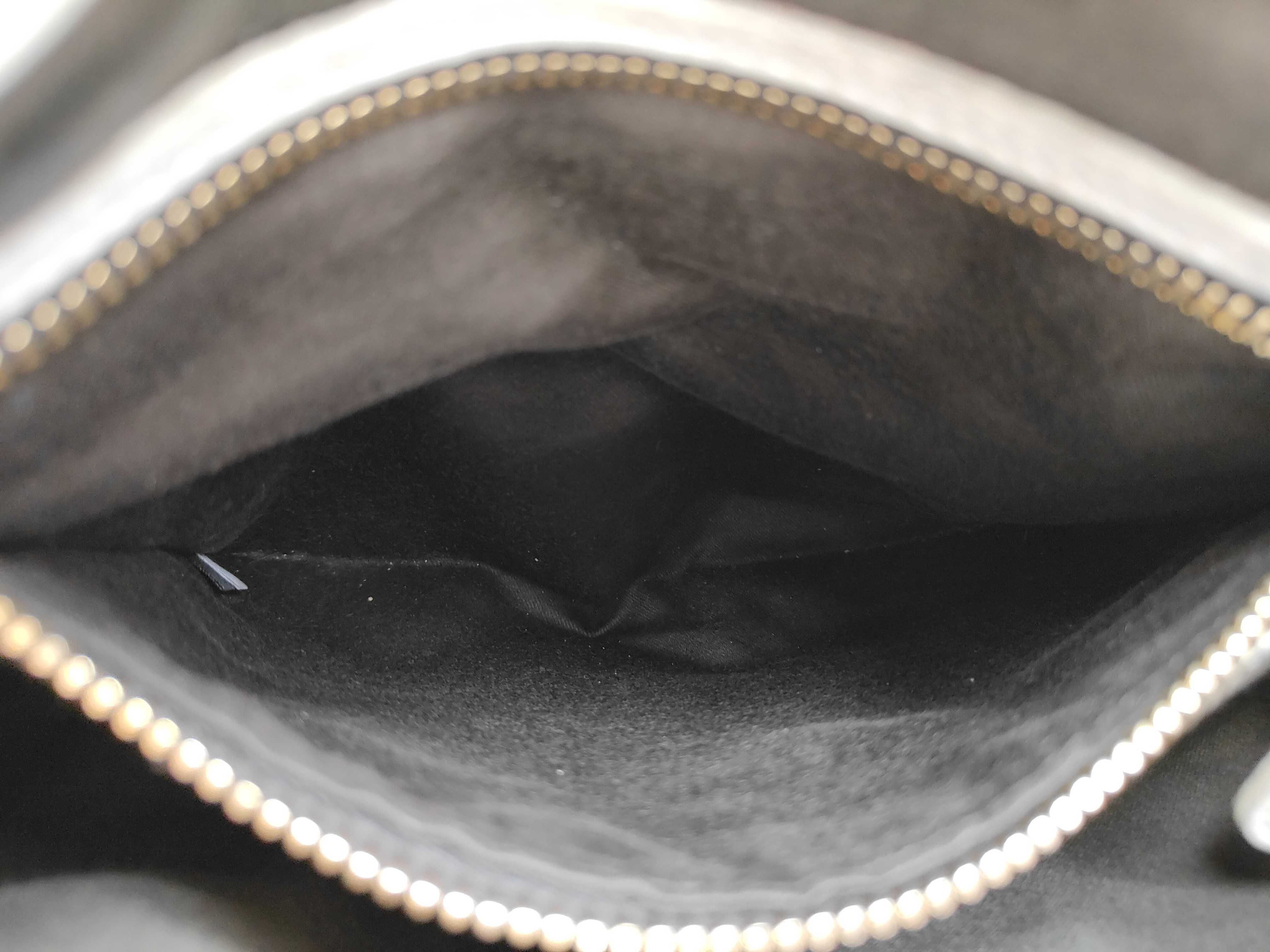 Matelassé Shoulder Handbag — view 13