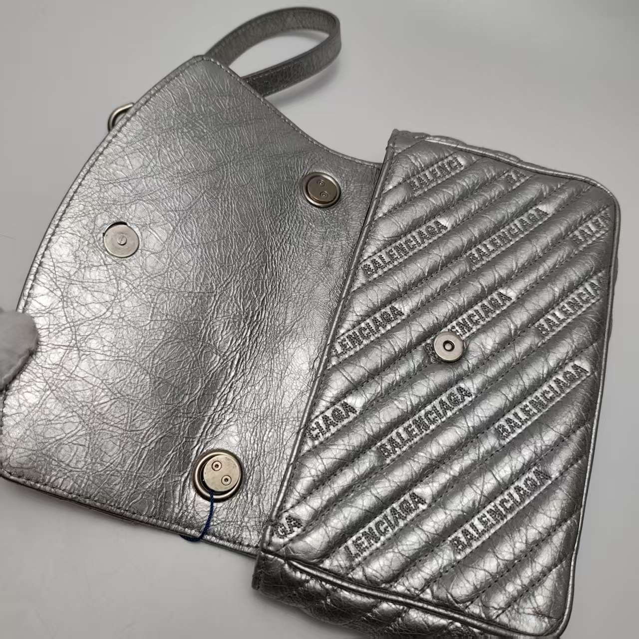 【*Shipped from: China*】BALENCIAGA Leather Shoulder Bag — view 6