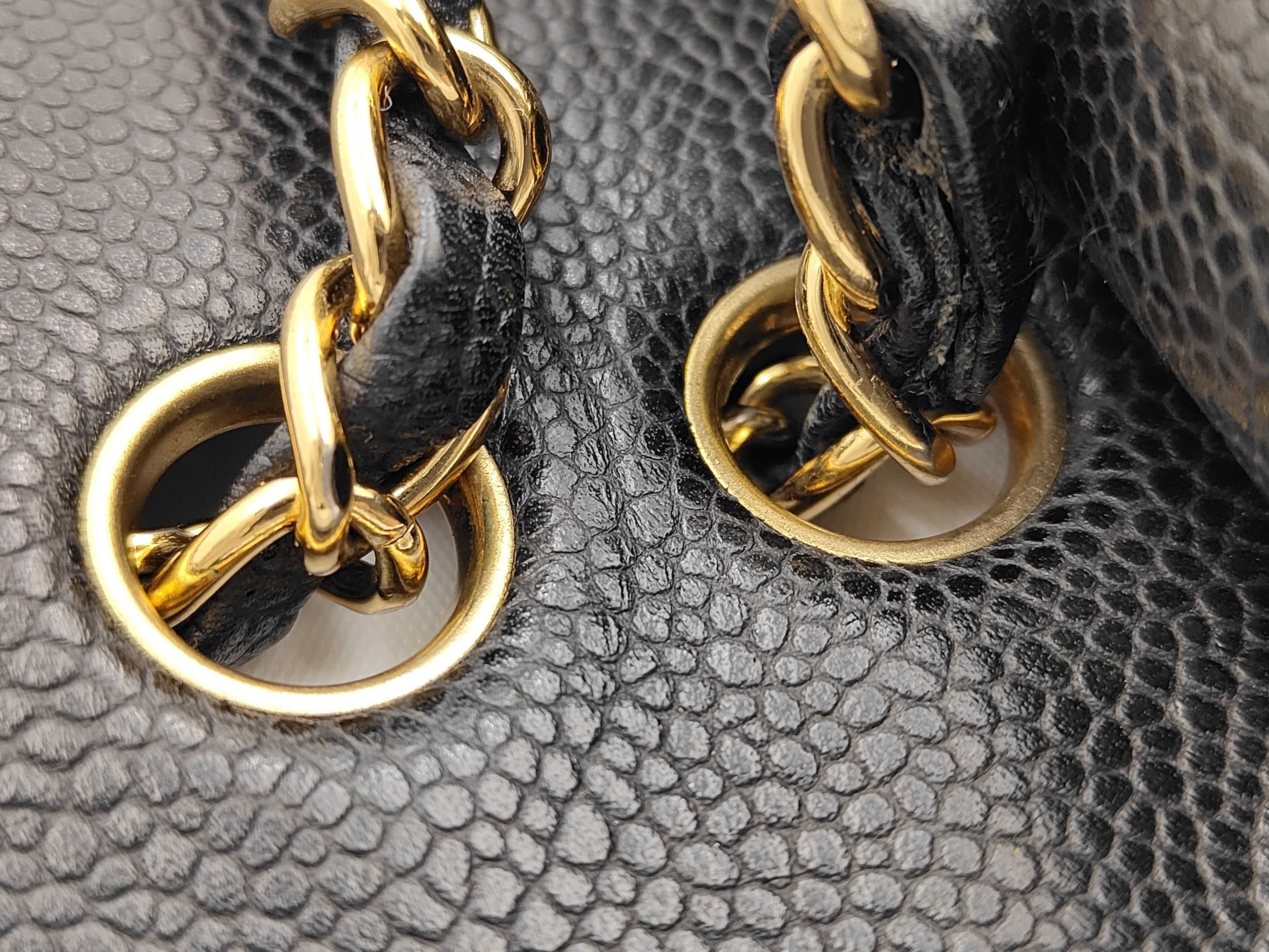 Matelassé 25 Caviar Skin Double Flap Chain Shoulder Bag (with seal, serial number in the 9 range) — view 7