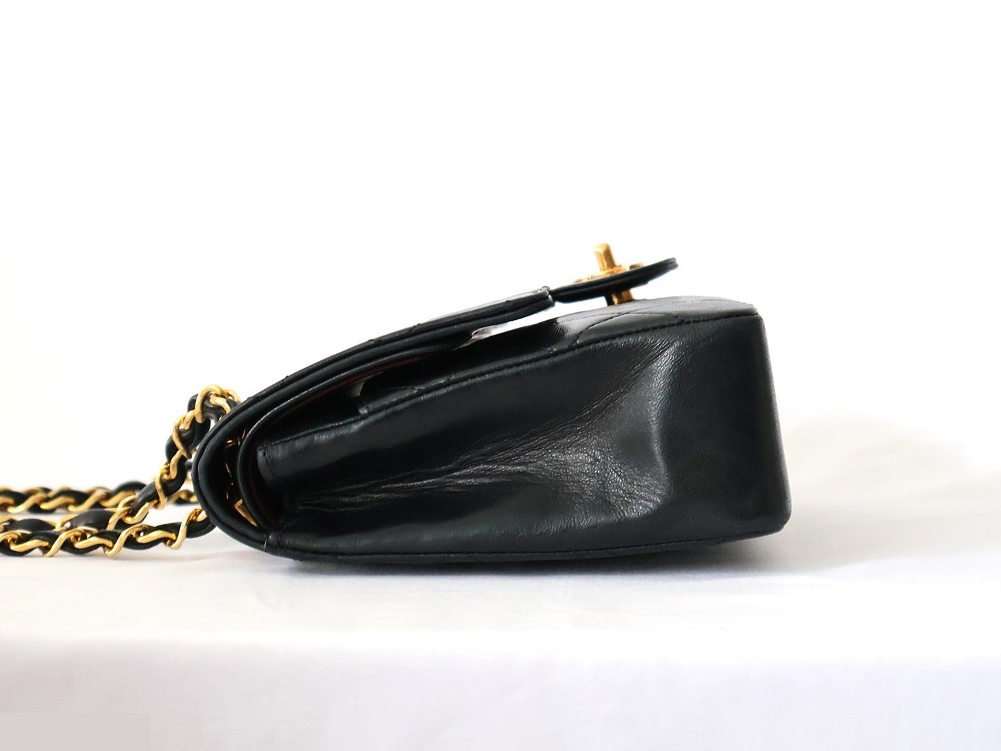 Matelassé 25 Lambskin Double Flap Double Chain Shoulder Bag, Black — view 7