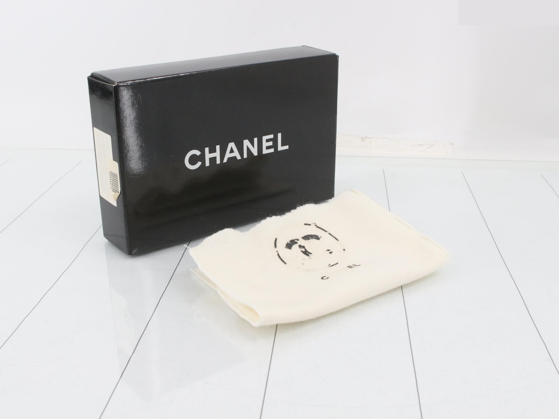 Matelassé (bag) - Shoulder bag — view 7