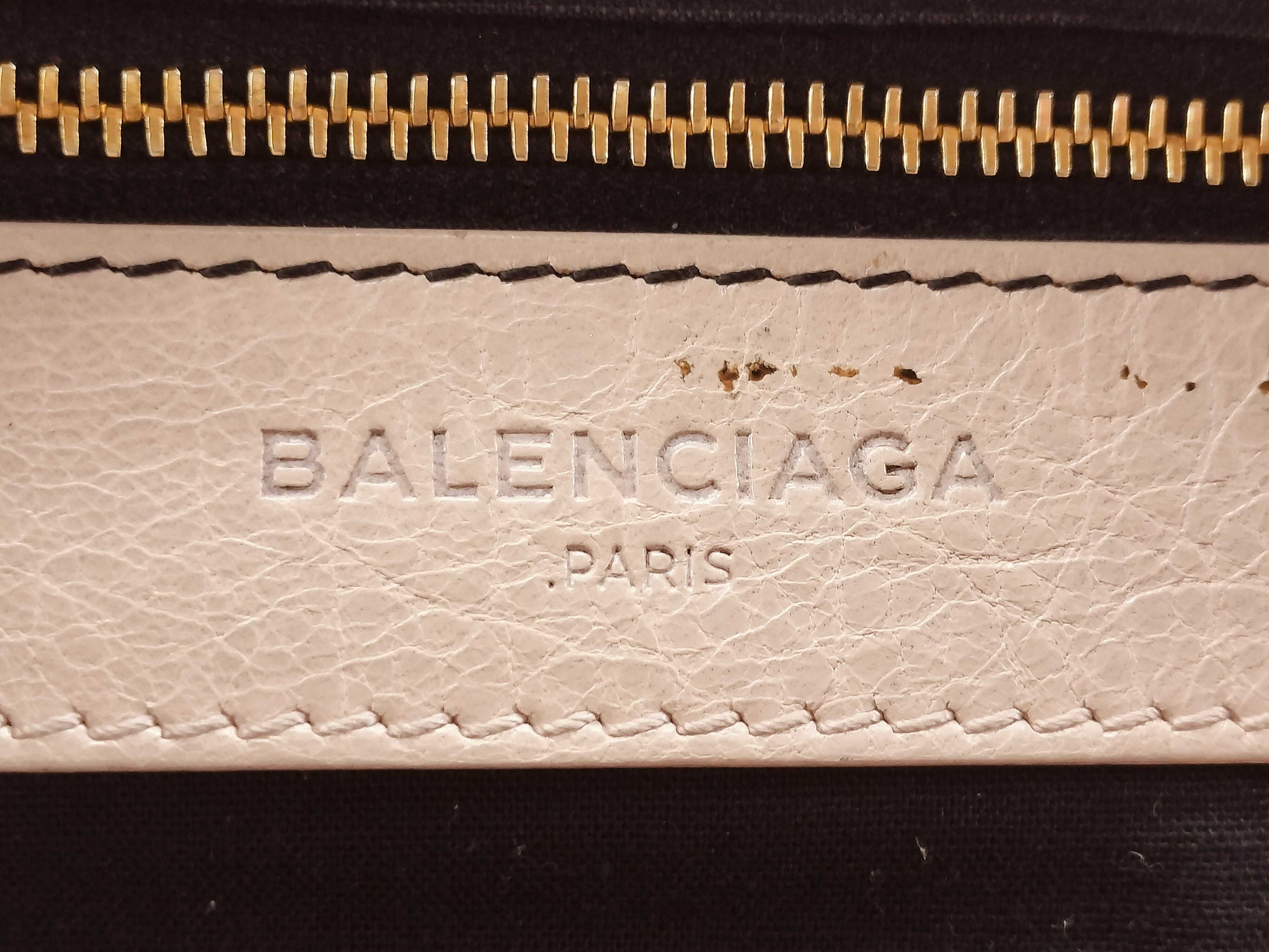 The Giant 2-Way Handbag — view 13