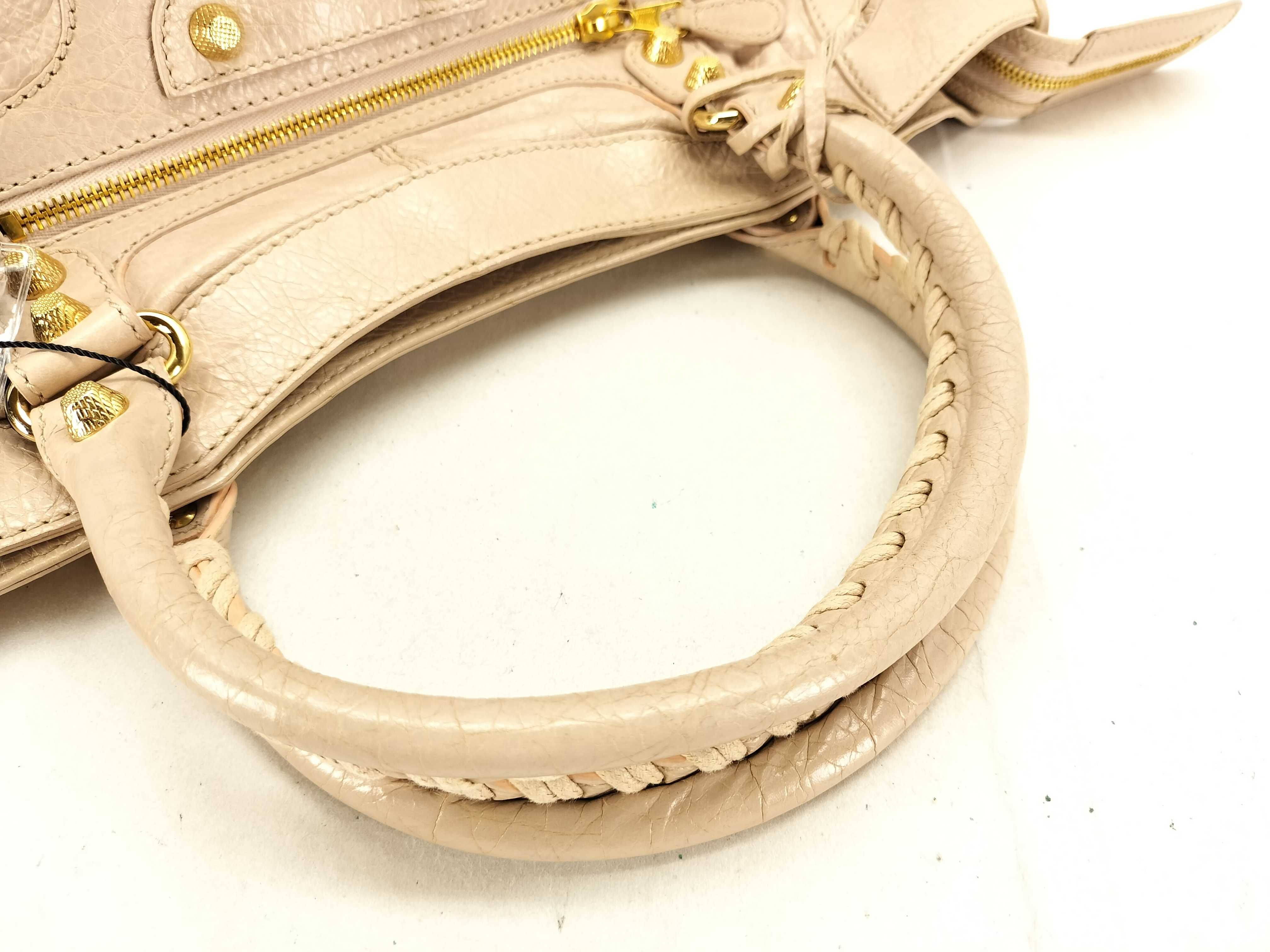 The Giant 2-Way Handbag — view 3
