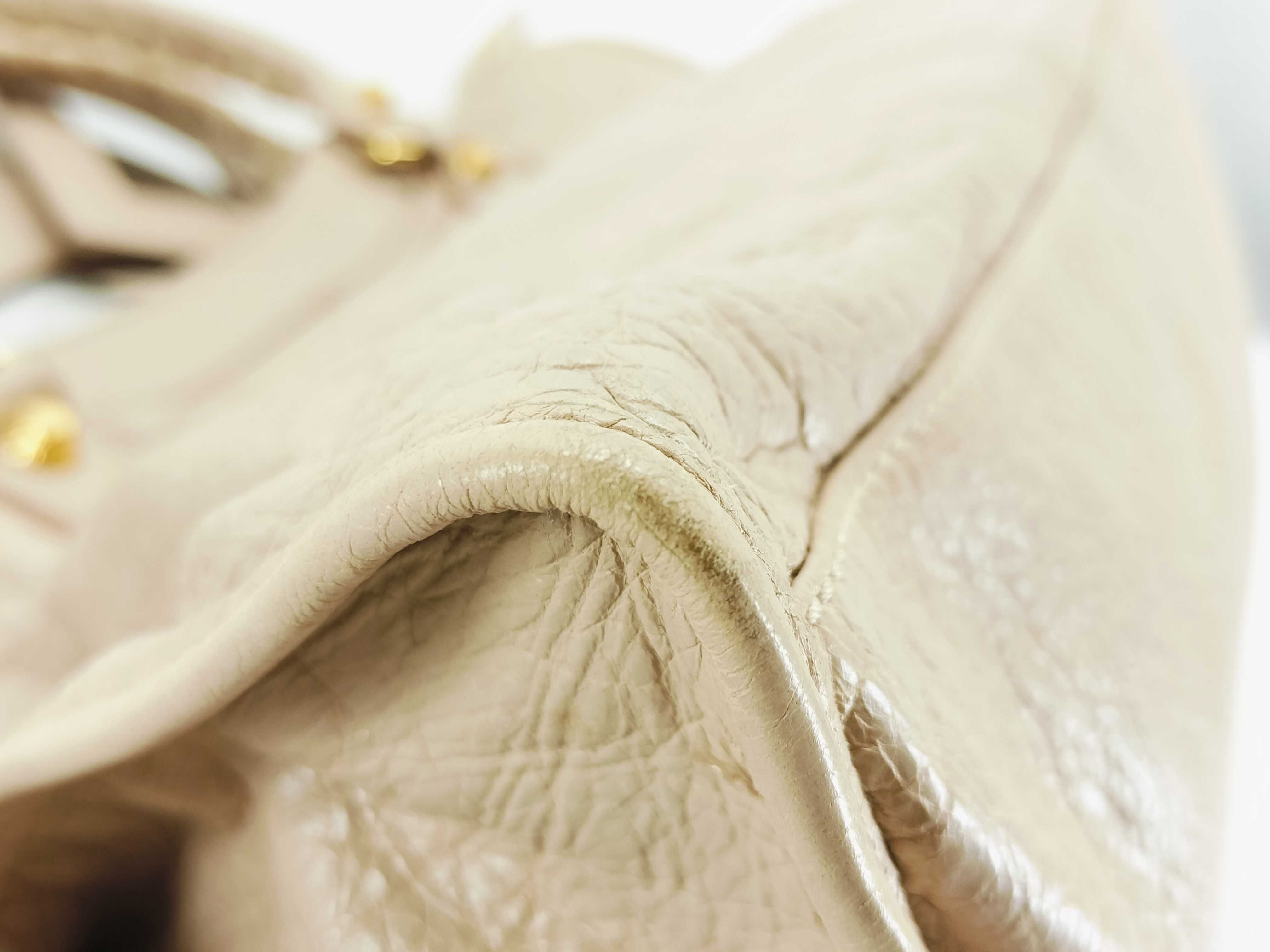 The Giant 2-Way Handbag — view 8