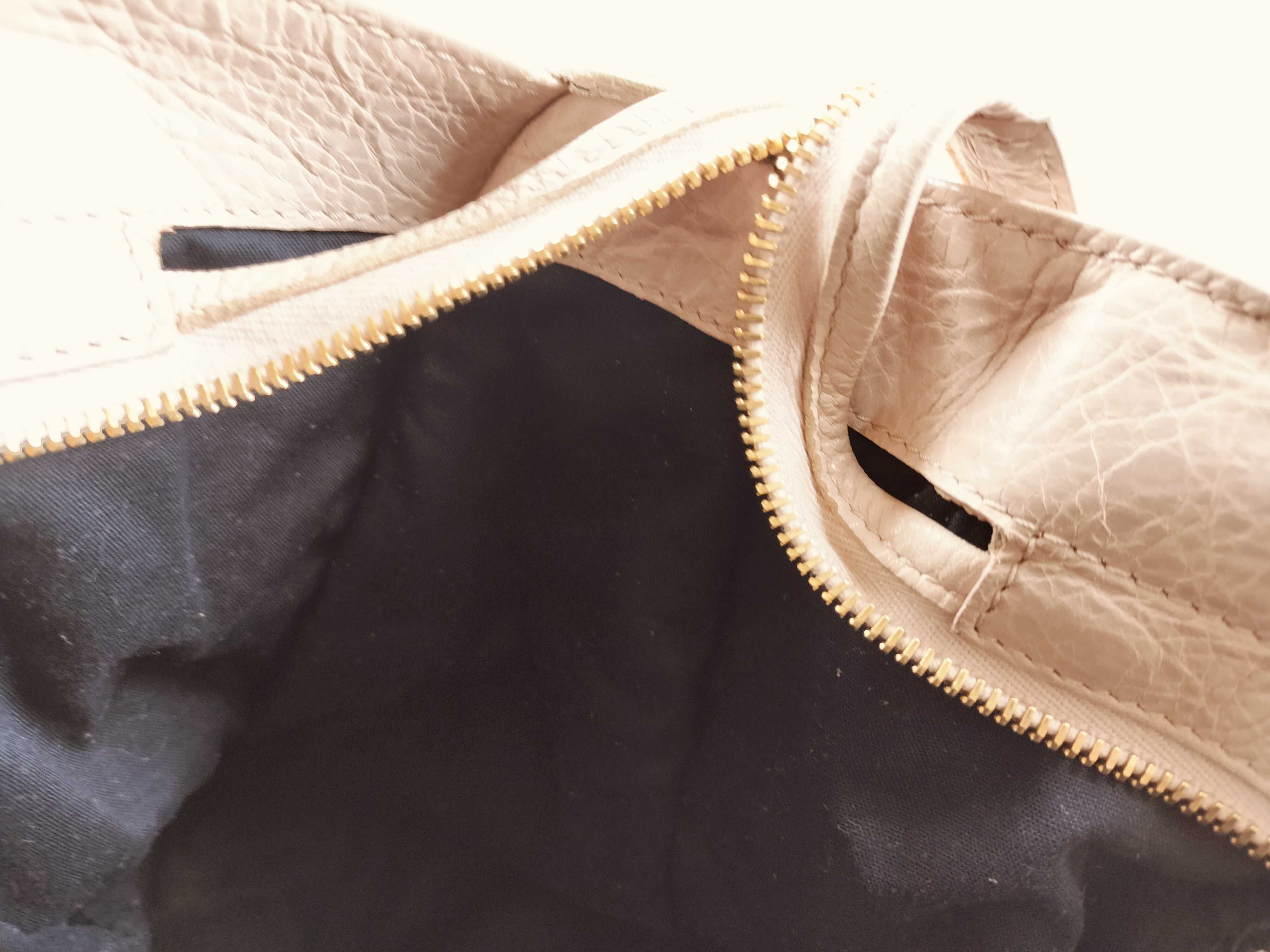 The Giant 2-Way Handbag — view 10
