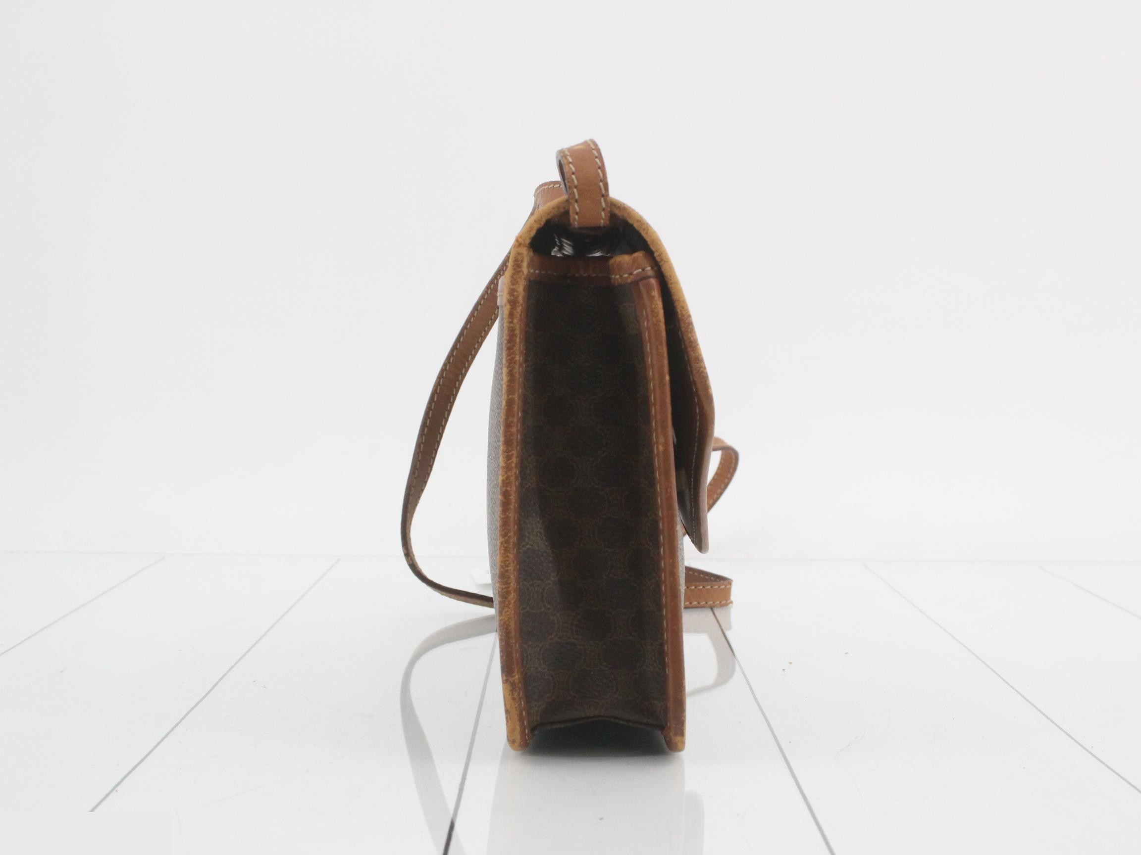 Macadam Circle Logo Flap Bag, Brown, 26 x 17 x 5 cm — view 4