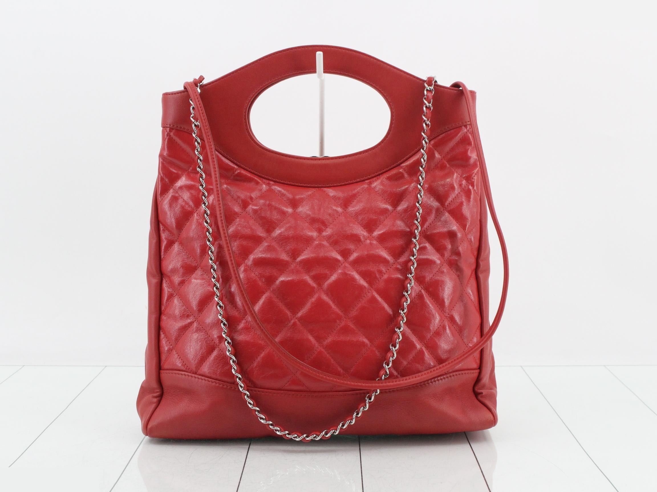 31 Matelassé 2-Way Handbag — view 2
