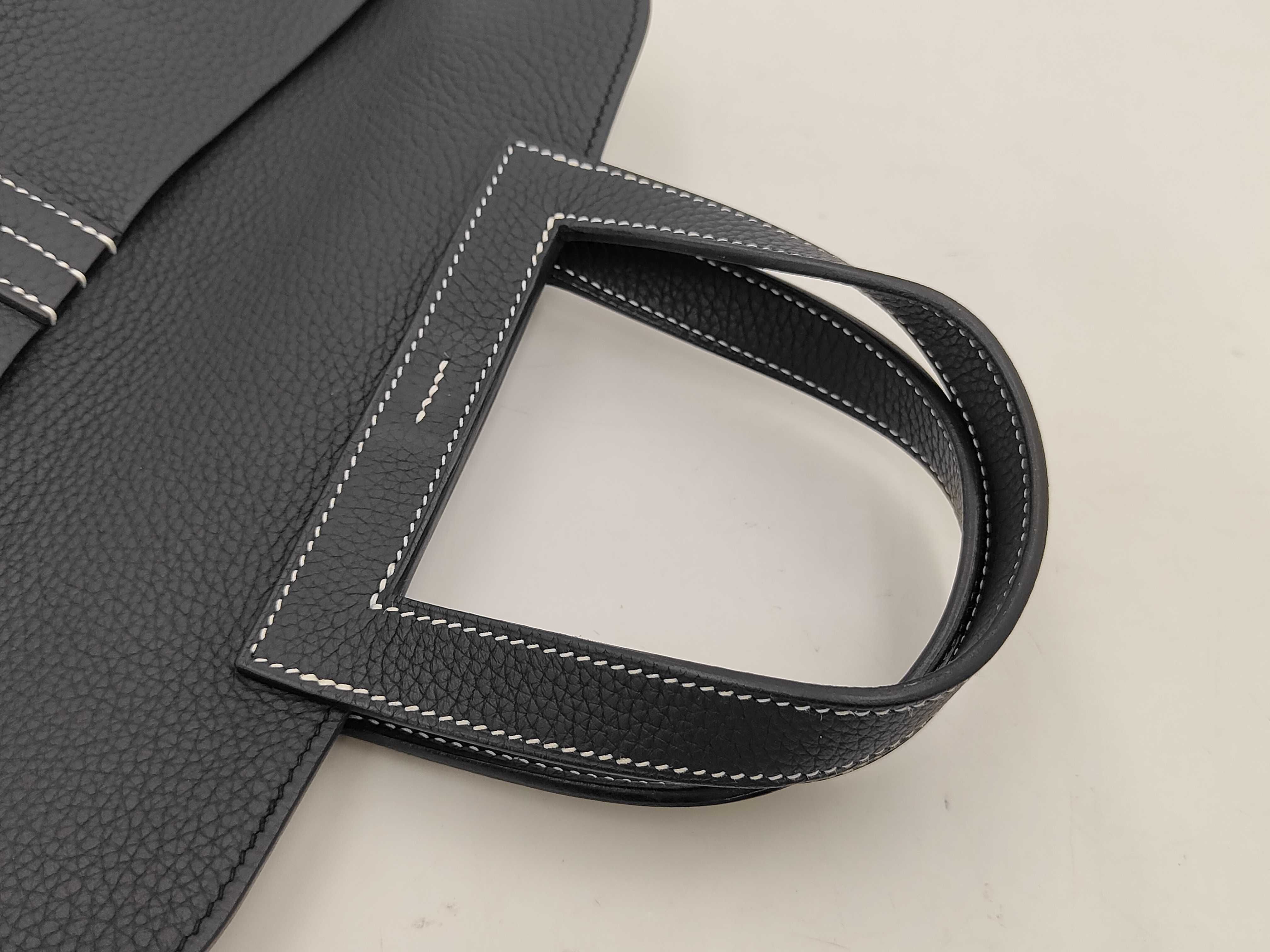 Handbag, Arzan 31, Blue Nuit Taurillon Clemence, D stamp, Silver hardware, Shoulder bag — view 3