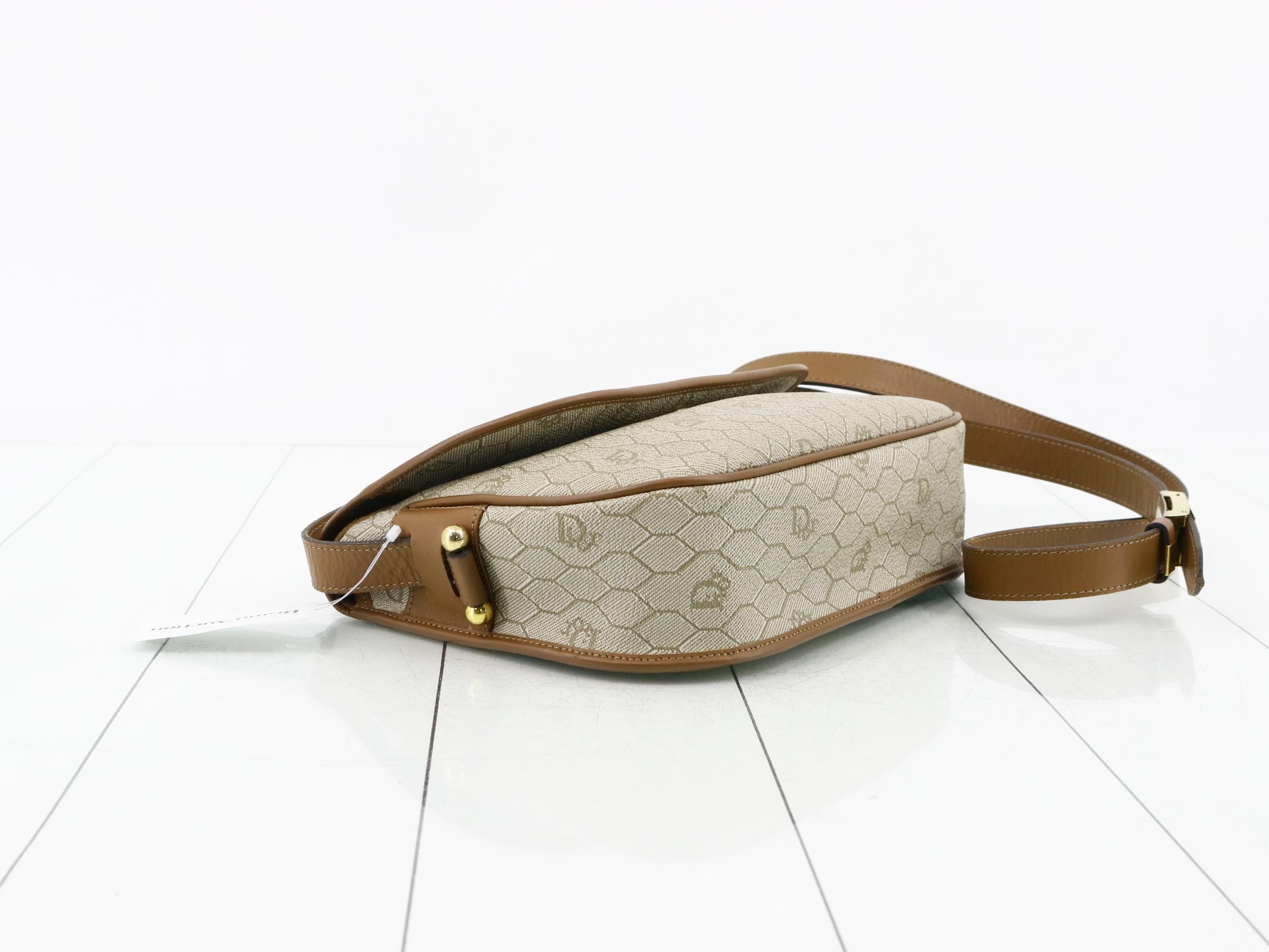 Honeycomb PVC Shoulder Bag — view 5