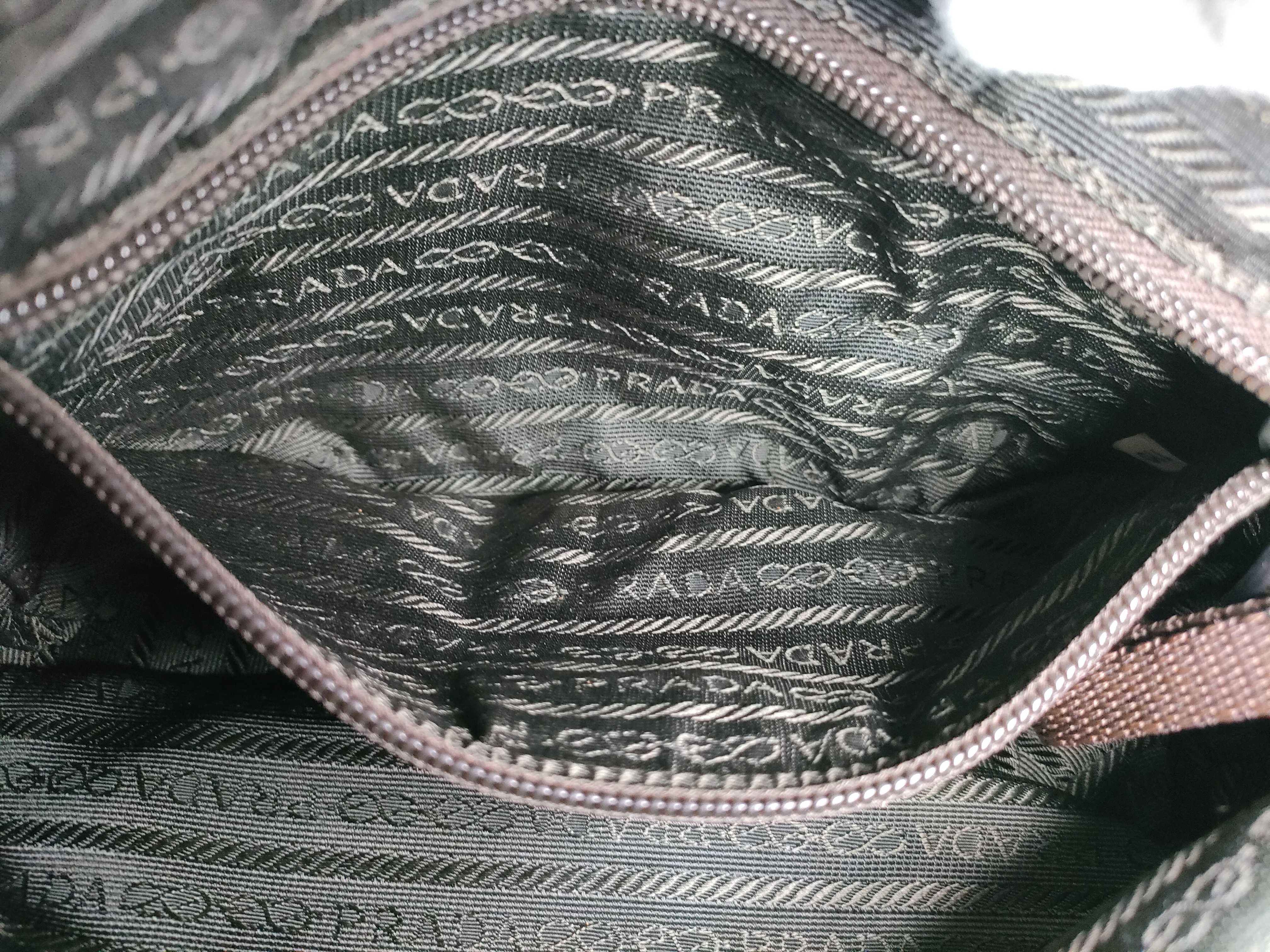 Nylon Triangle Plate Nylon Shoulder Bag Green Shoulder Bag — view 12
