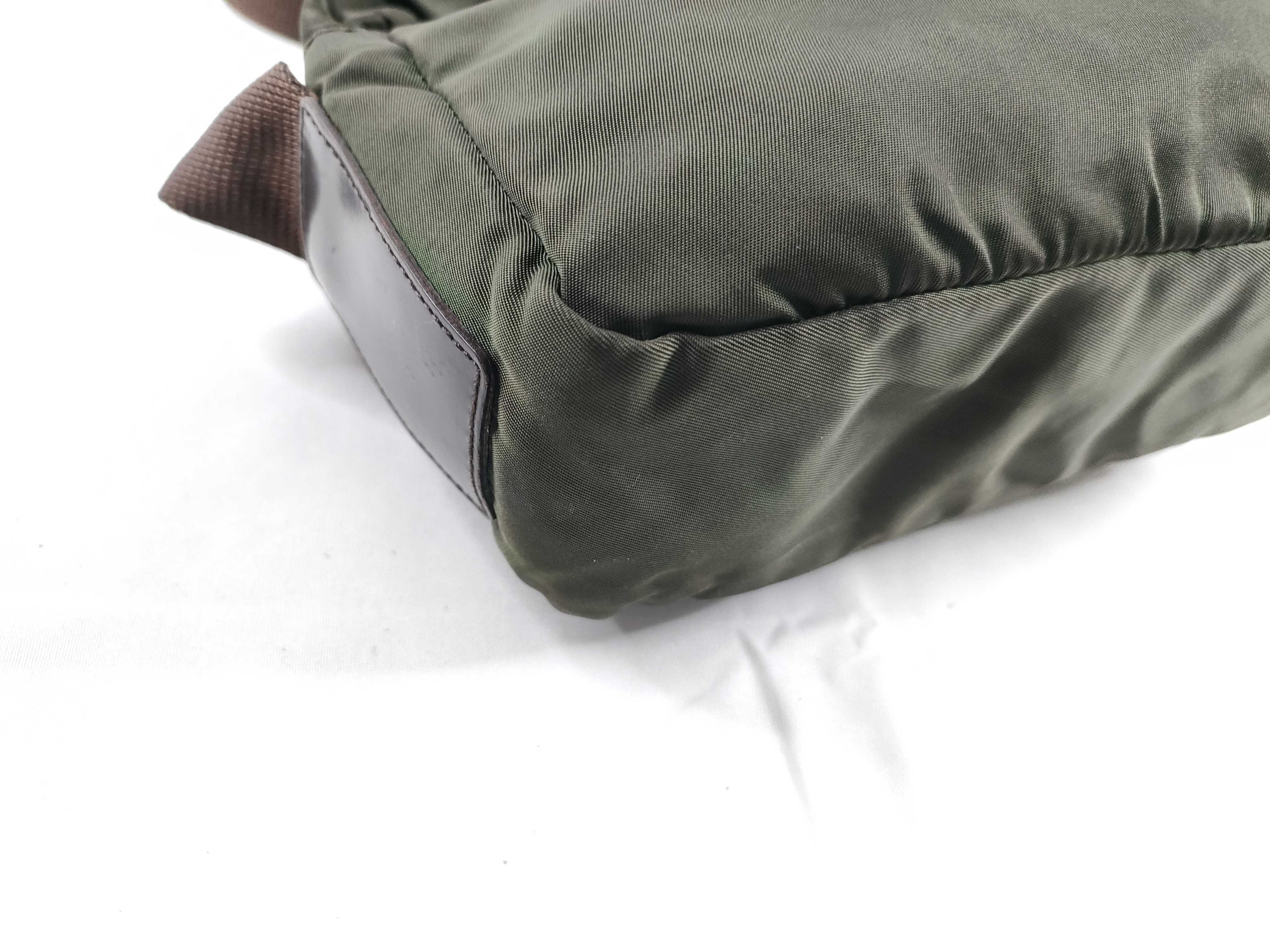Nylon Triangle Plate Nylon Shoulder Bag Green Shoulder Bag — view 3