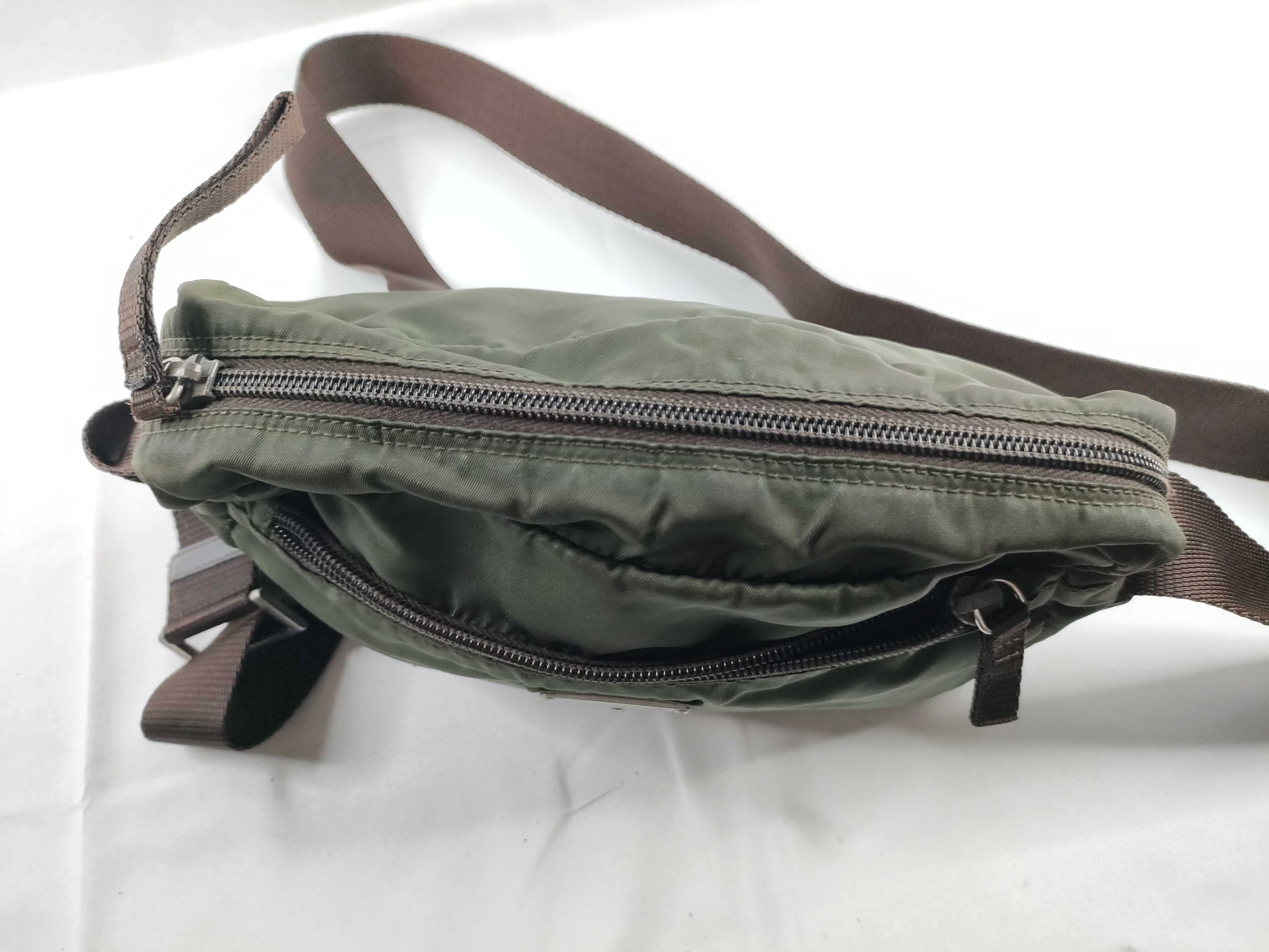 Nylon Triangle Plate Nylon Shoulder Bag Green Shoulder Bag — view 9