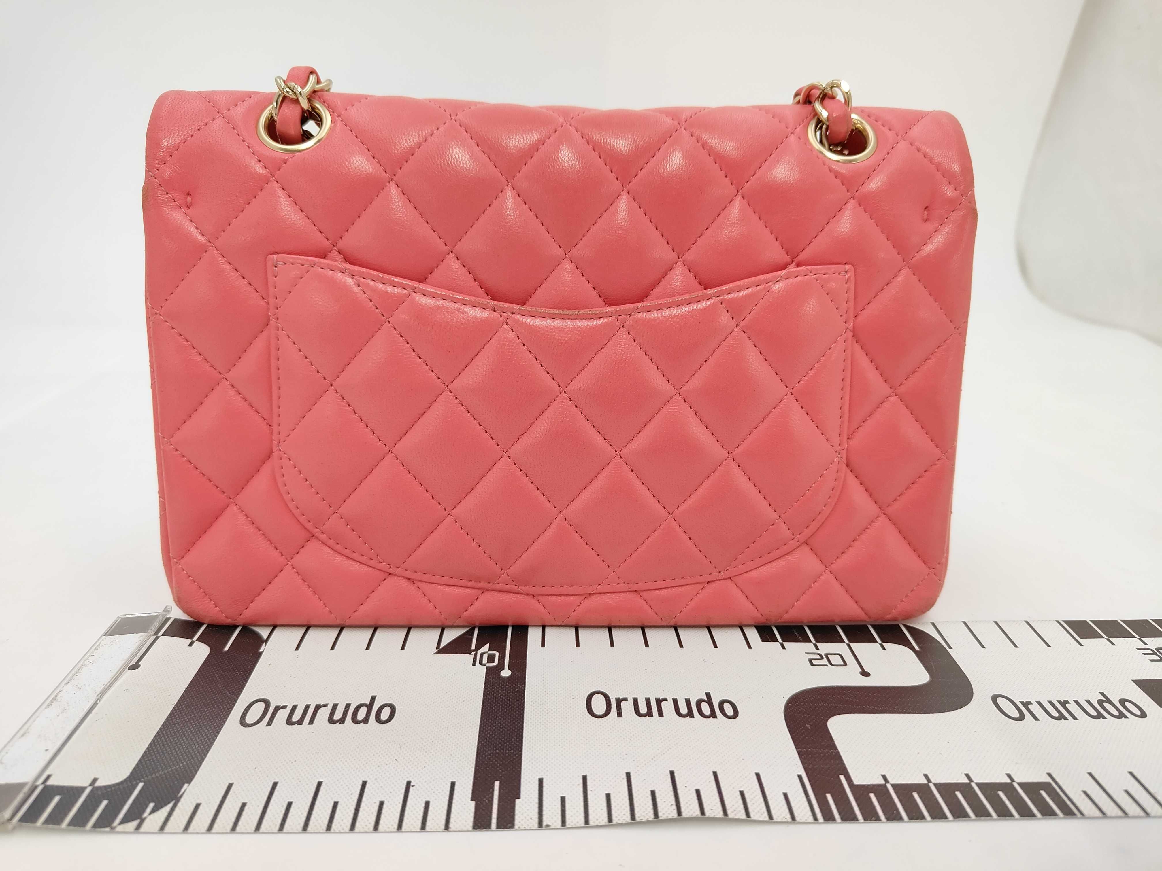 Matelassé 30s series, double flap, size 23, pink, with original seal, gold hardware, shoulder bag. — view 2