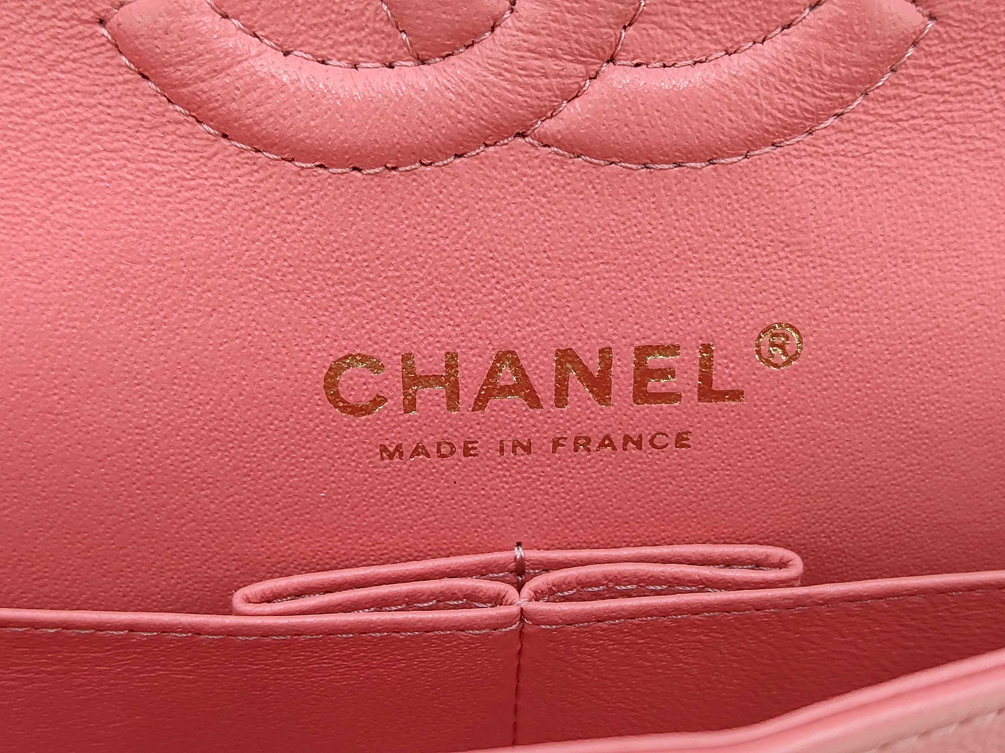 Matelassé 30s series, double flap, size 23, pink, with original seal, gold hardware, shoulder bag. — view 9