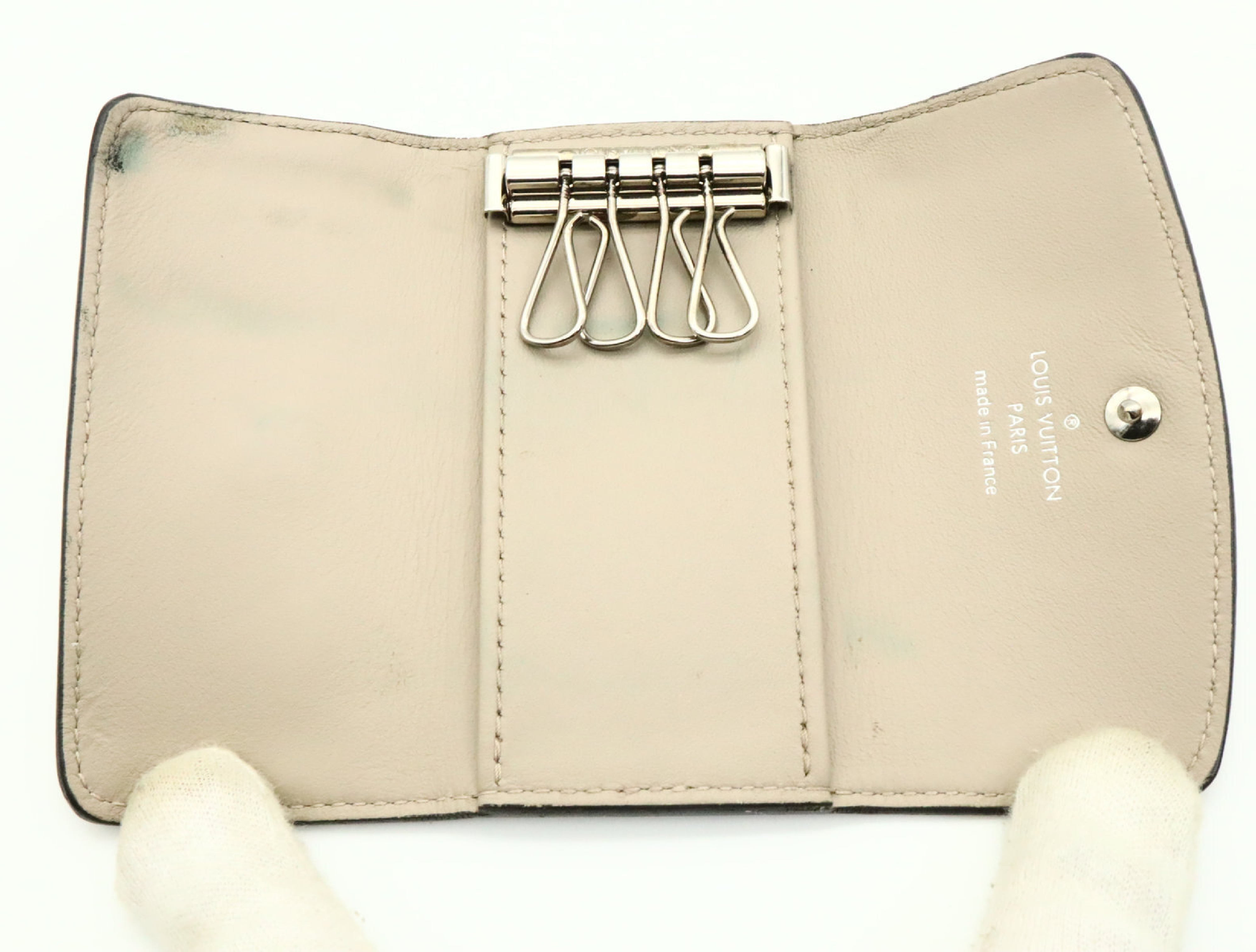 Monogram Mahina Multicles 4 M64055 TN4139 Key Case — view 5