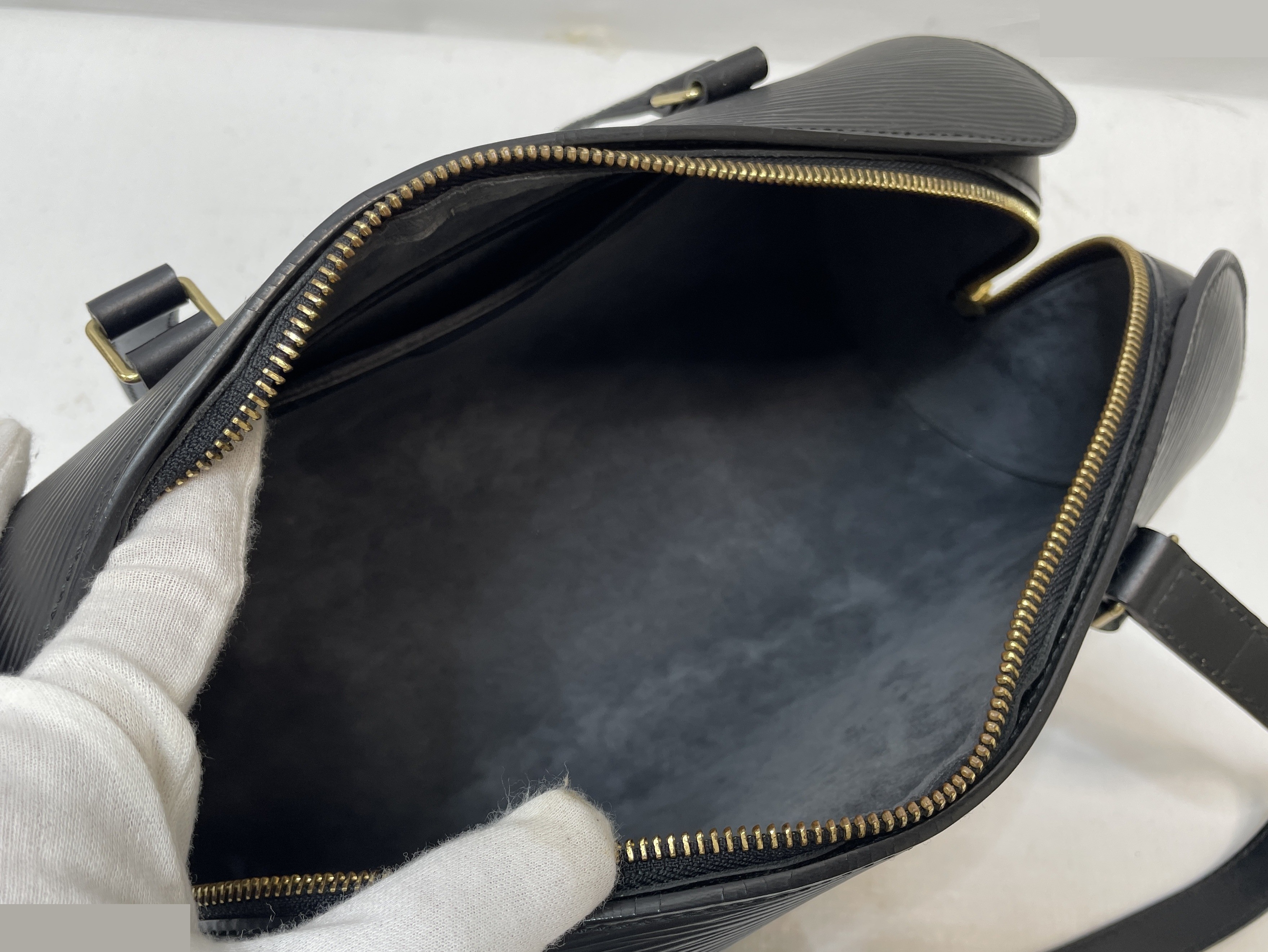 Epi Soufflot Handbag, Black, Gold Hardware — view 8