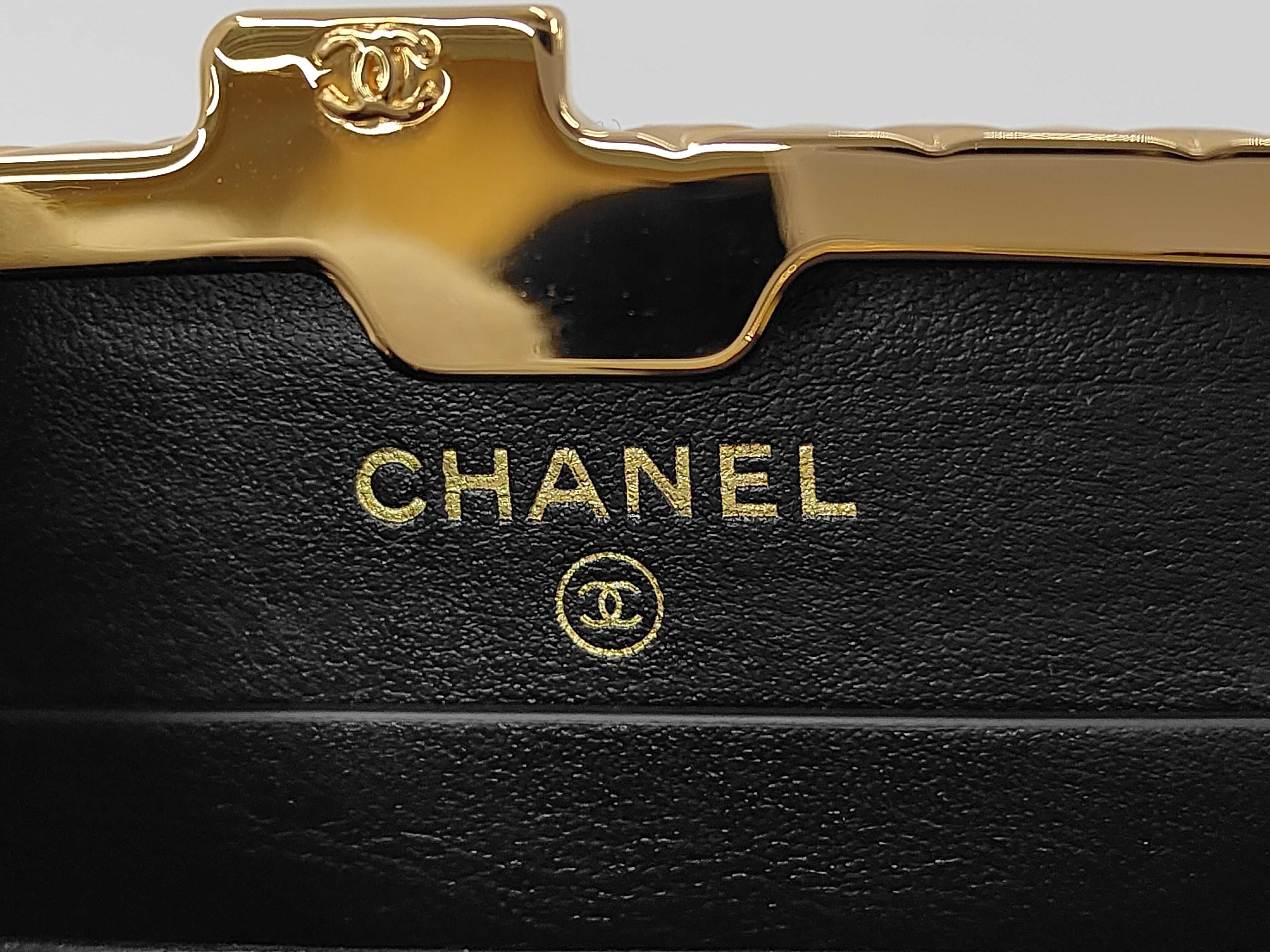 Matelassé Chain Shoulder Bag — view 9