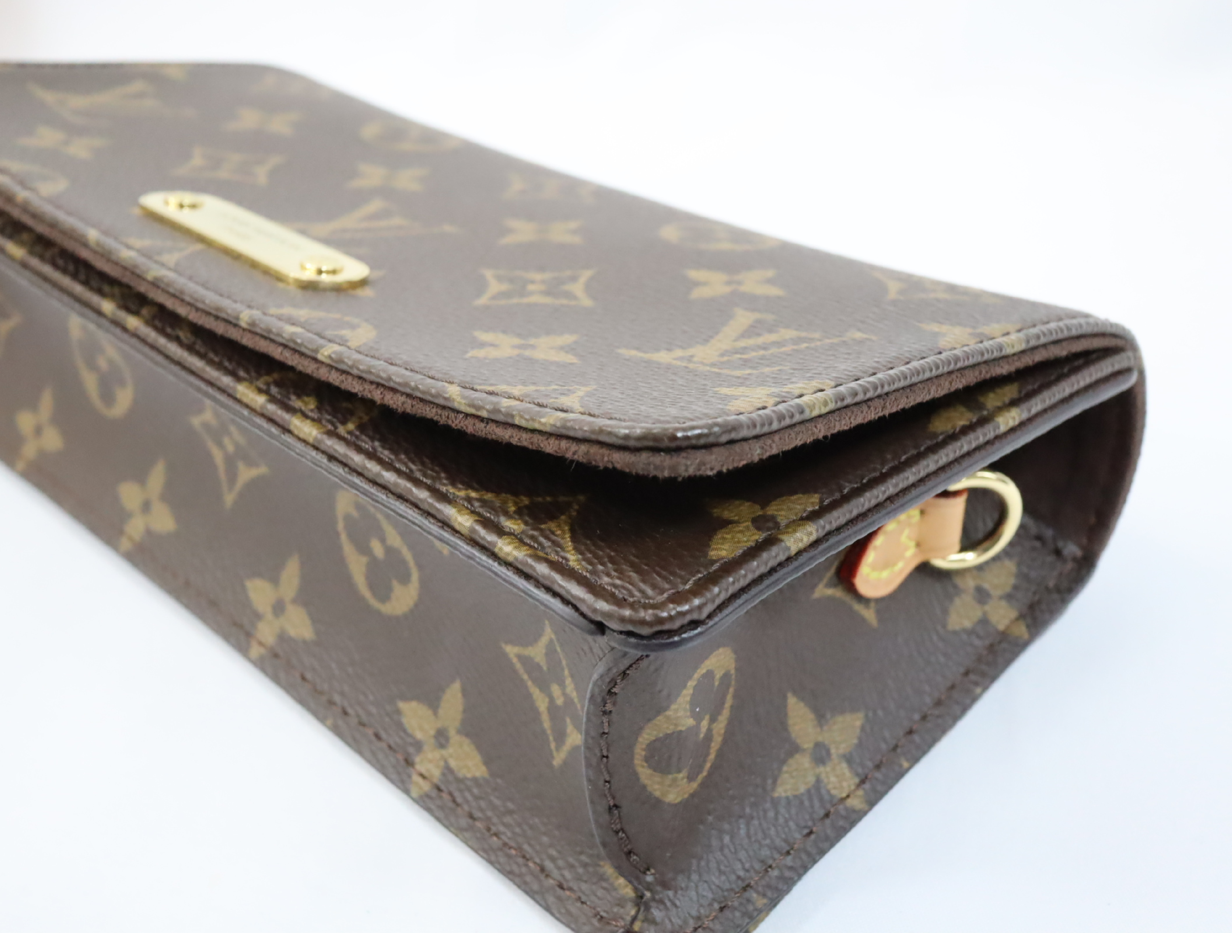 Monogram Wallet on Chain Lily M82509 Shoulder Bag (RFID detected) — view 6