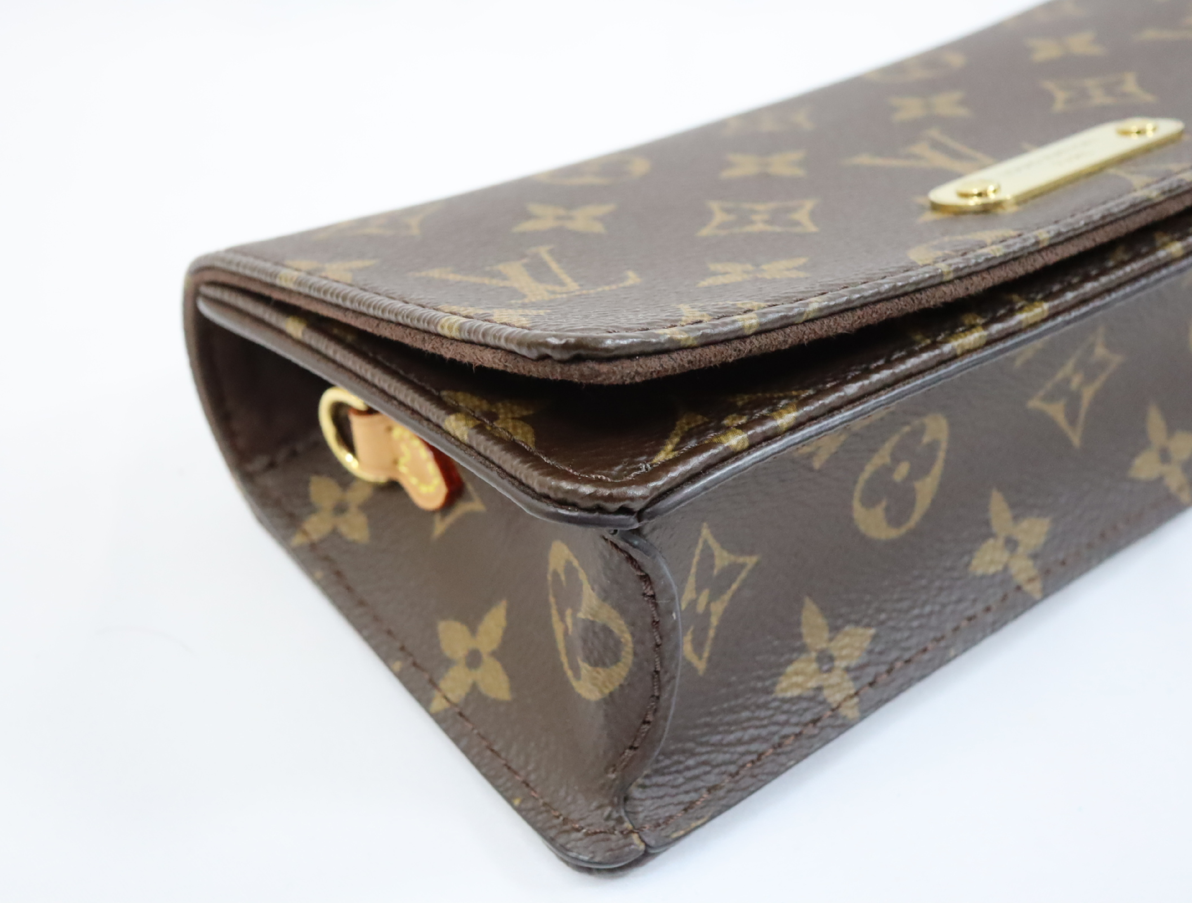Monogram Wallet on Chain Lily M82509 Shoulder Bag (RFID detected) — view 7