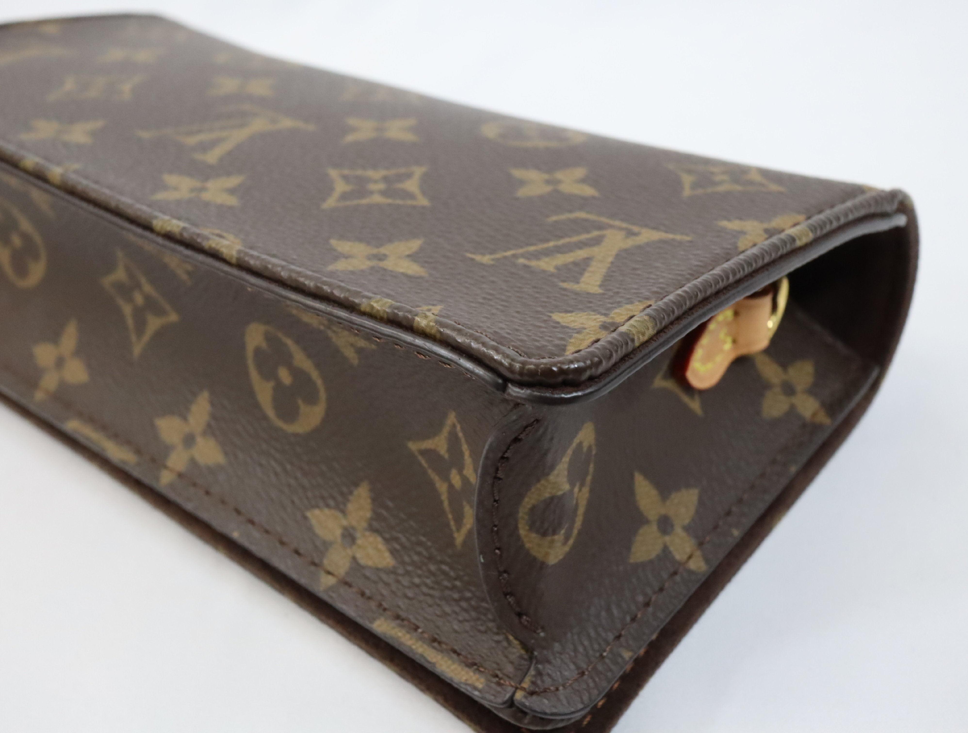 Monogram Wallet on Chain Lily M82509 Shoulder Bag (RFID detected) — view 8