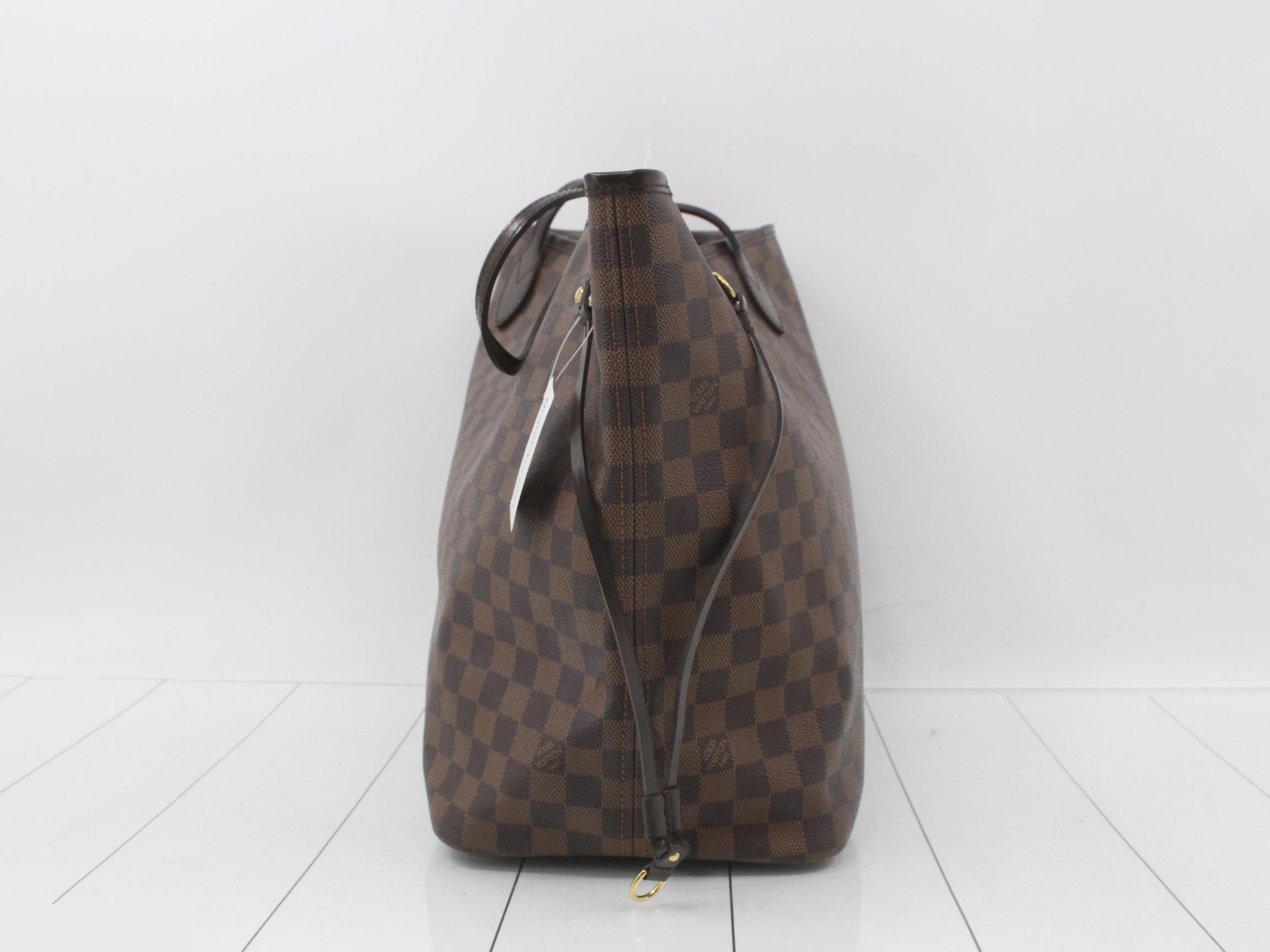 Damier Neverfull GM Tote Bag — view 3