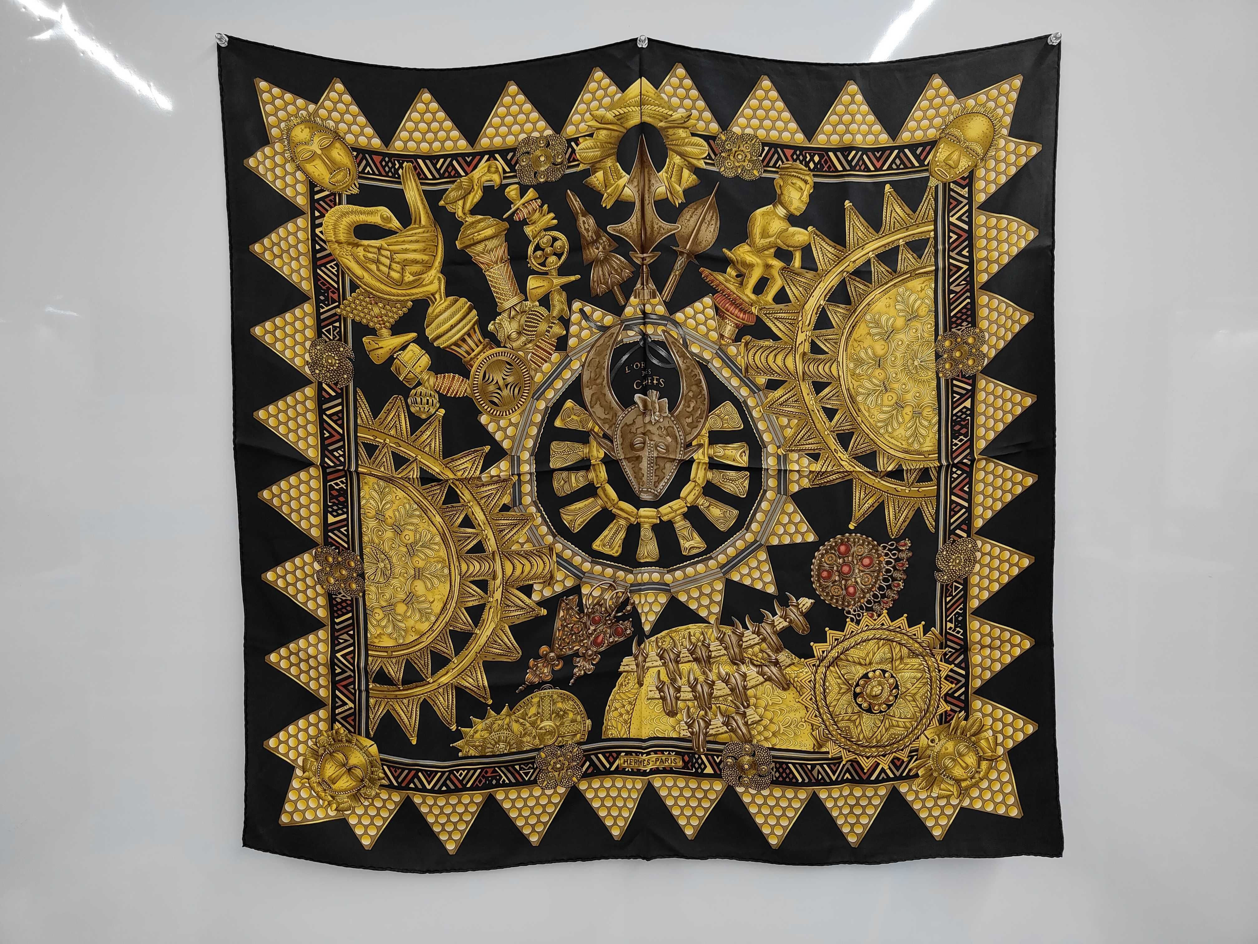 scarf carré and other accessories