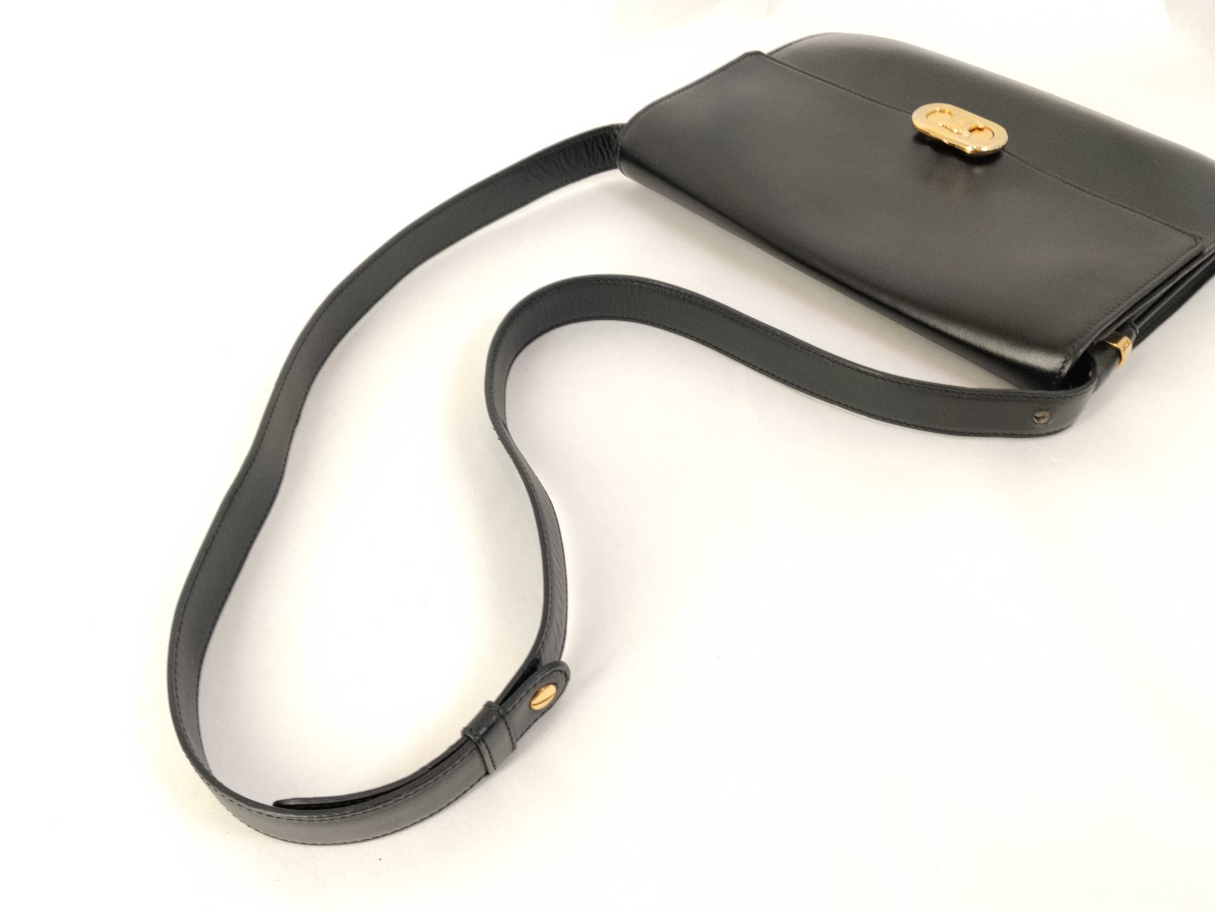 Triomphe Leather Shoulder Bag, Black — view 3