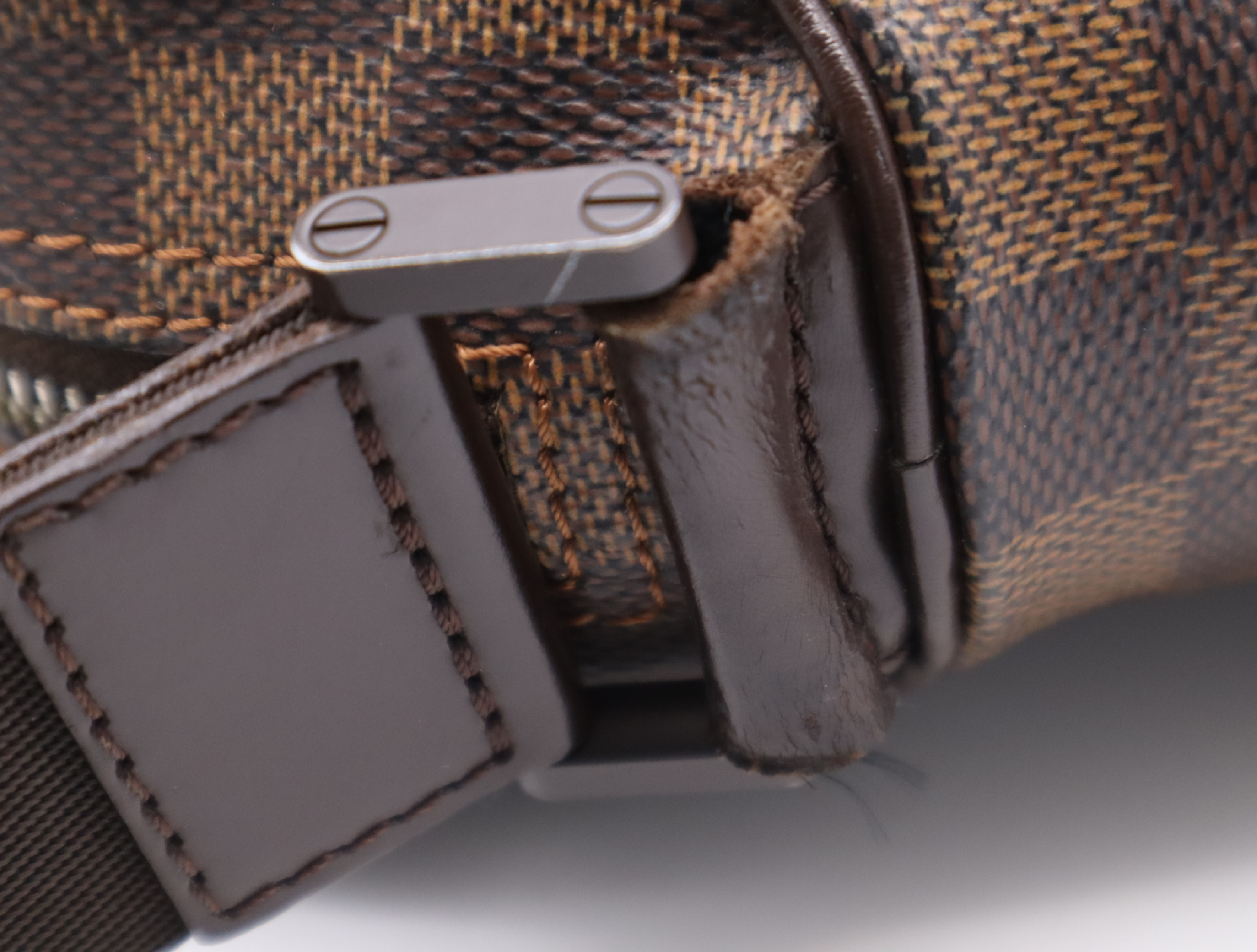 N41442 Damier Olaf PM Shoulder Bag — view 11