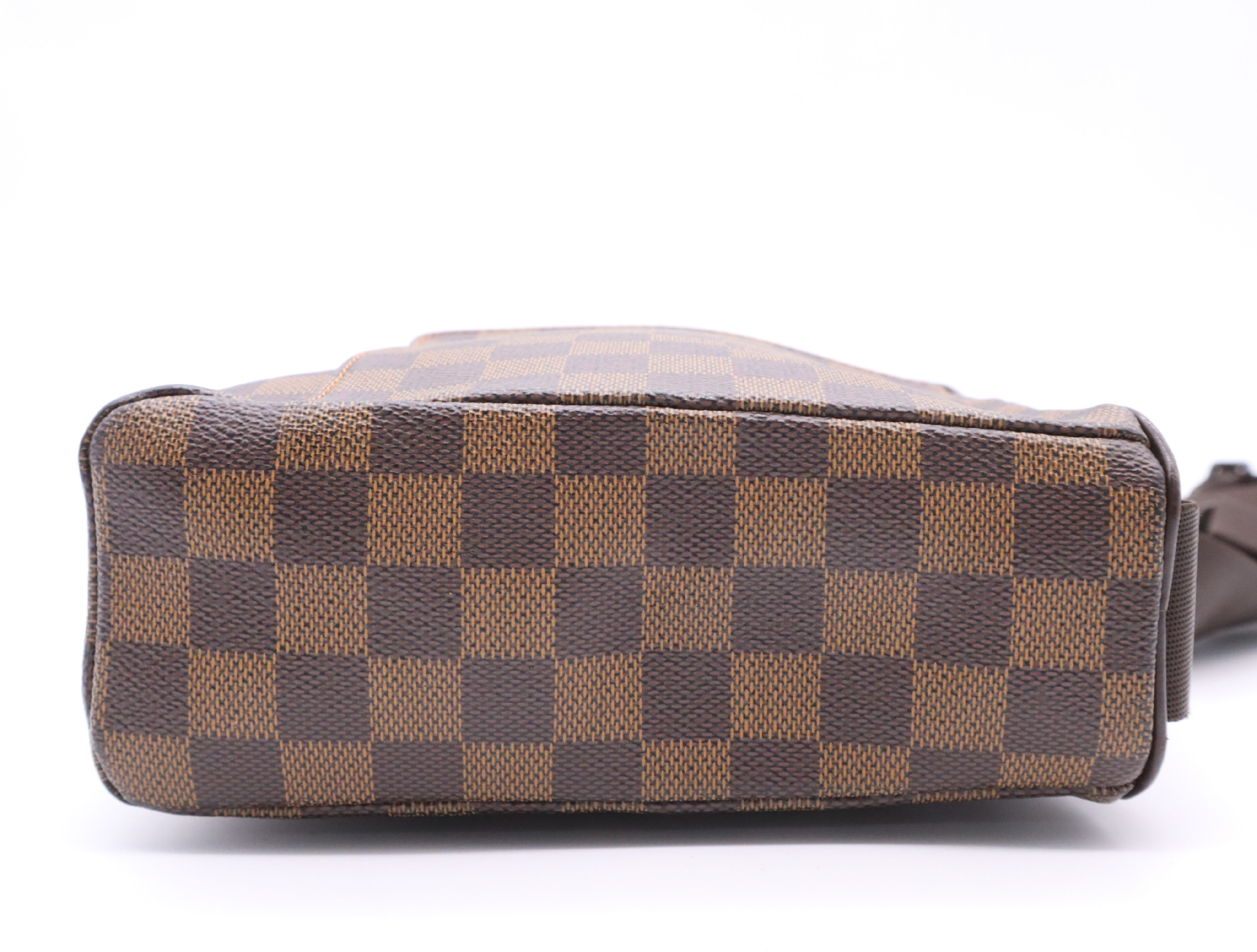 N41442 Damier Olaf PM Shoulder Bag — view 4