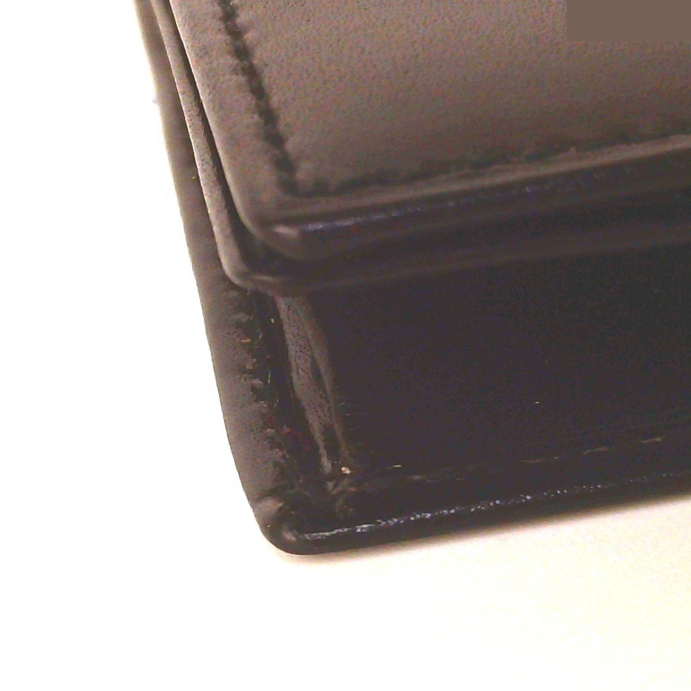 Other lines: Bags and Wallets — view 10